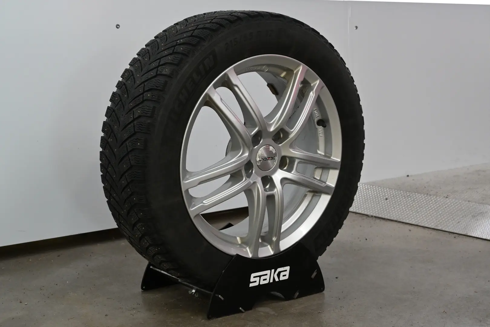 Car Image - 2makSHNptyqUQ5RtyQS1ZI