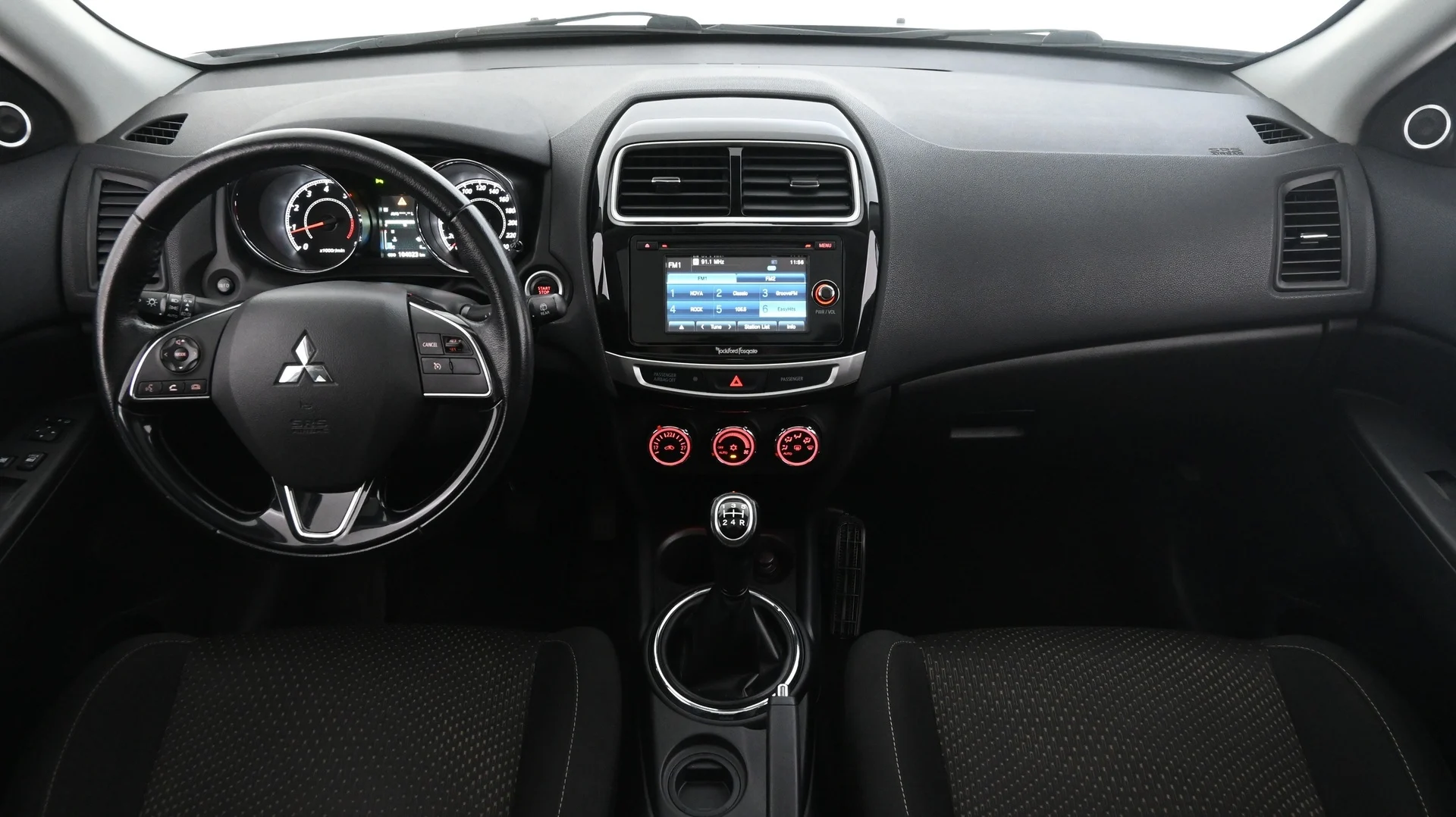 Car Image - 5YEMU0e9jd5psxnrfriFVr