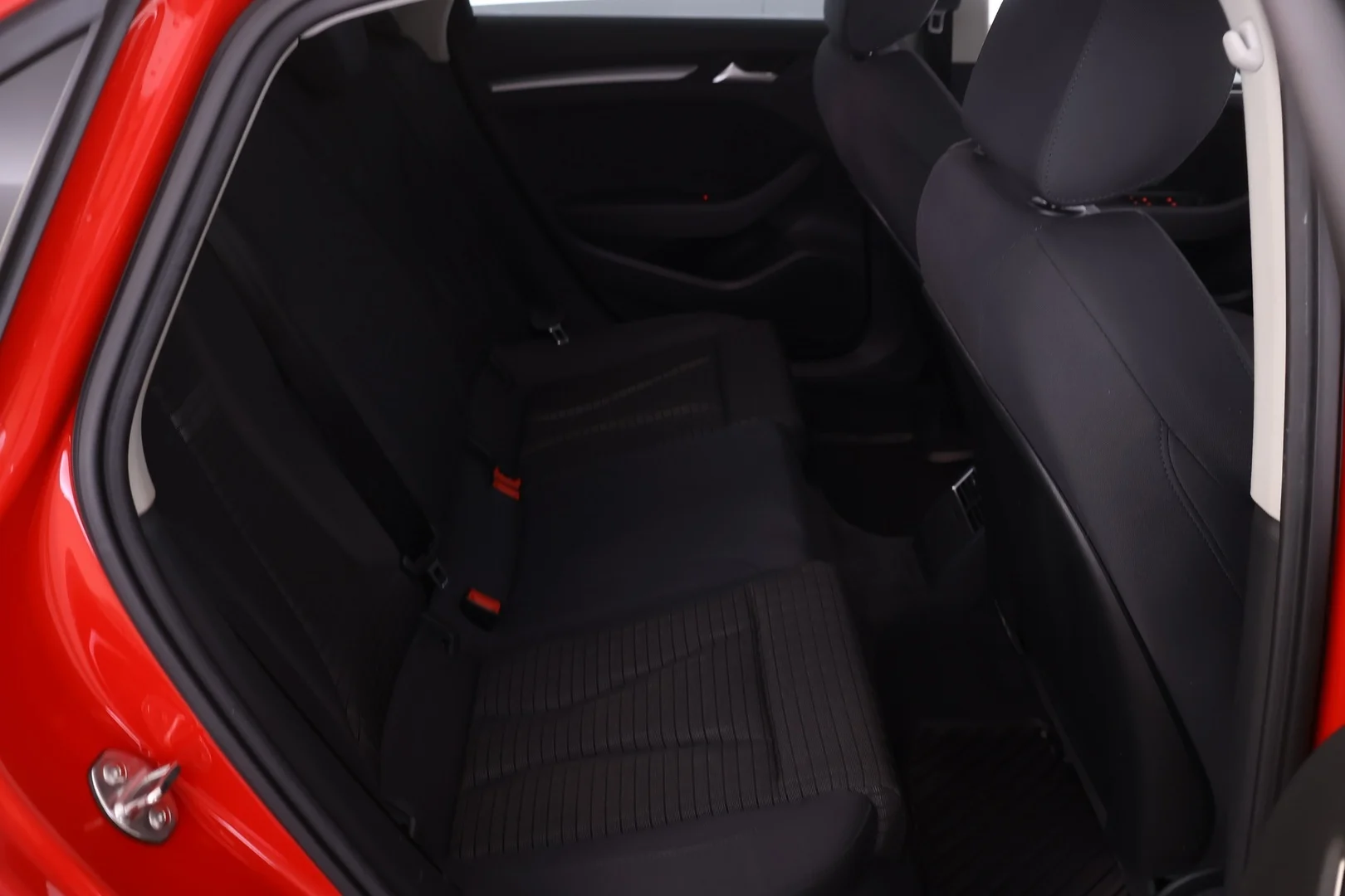 Car Image - 5uoSI7z42O0z8BQNve29NC