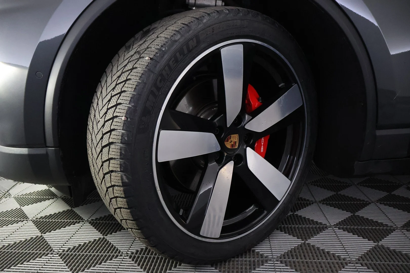 Car Image - 28gGJ1wfCRD2eGvWSZVlHz