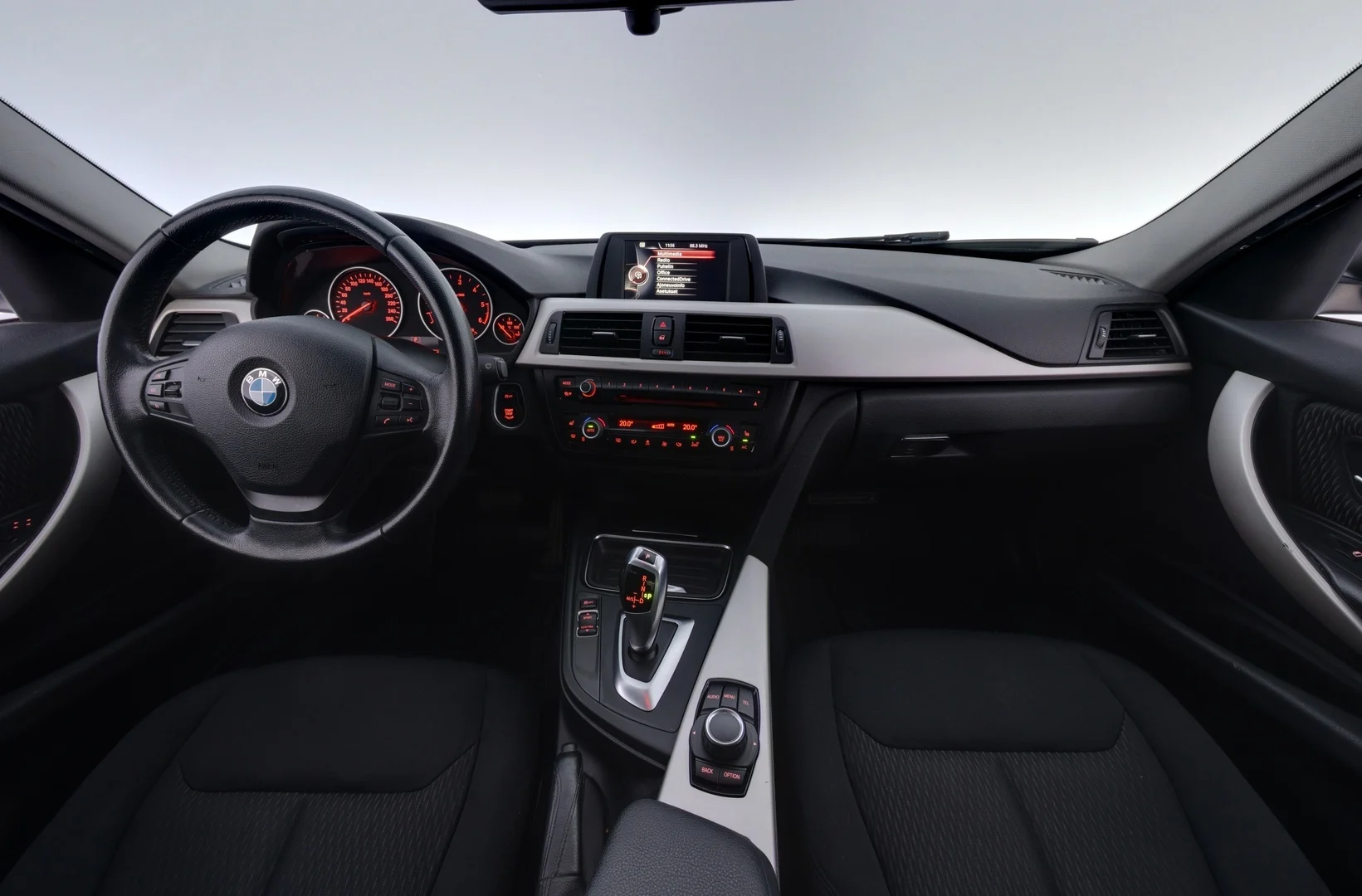 Car Image - 2xCSc2TnNGFVebVekClMSf