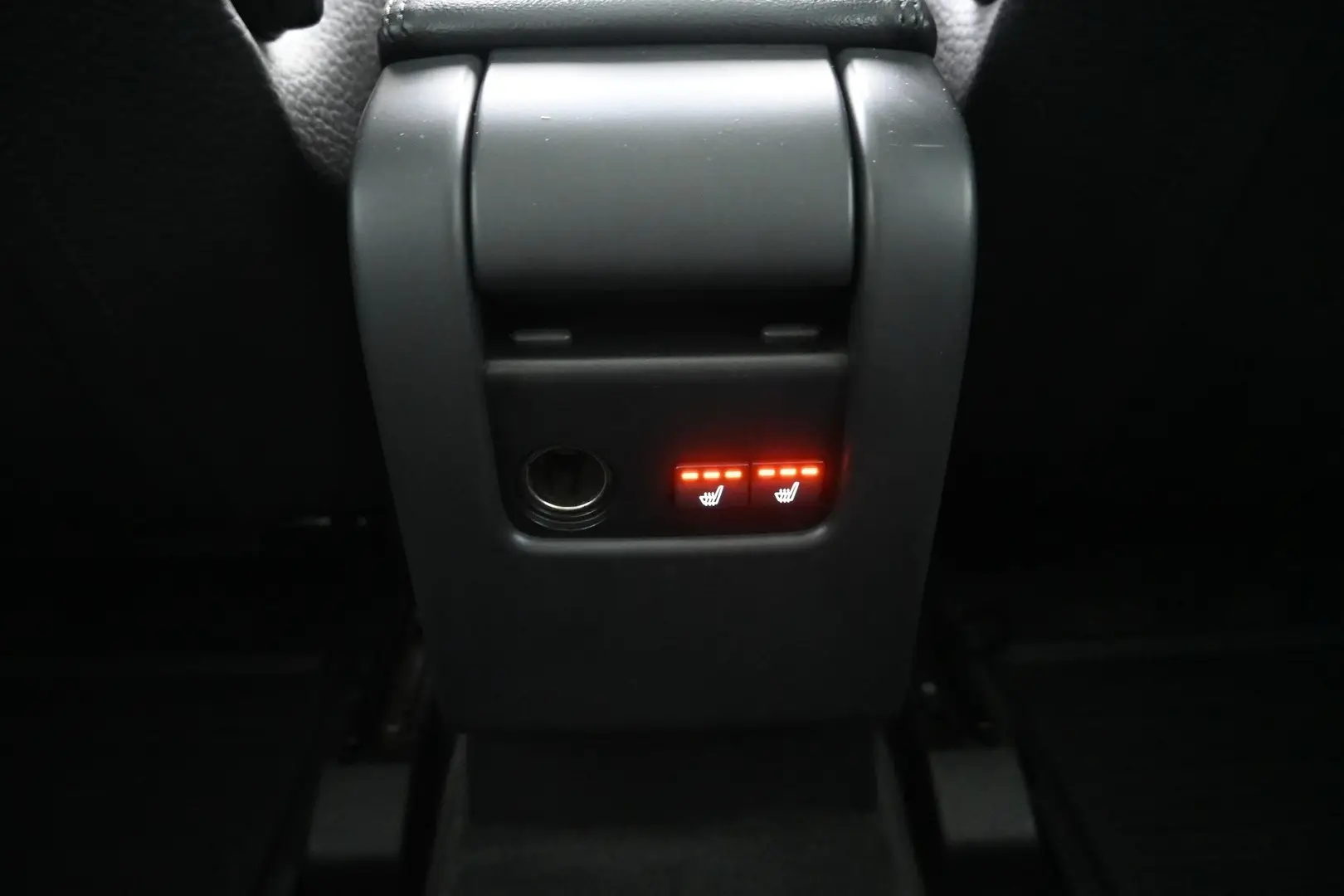 Car Image - 4GeYXSsRLEbxpOVdmxFFit