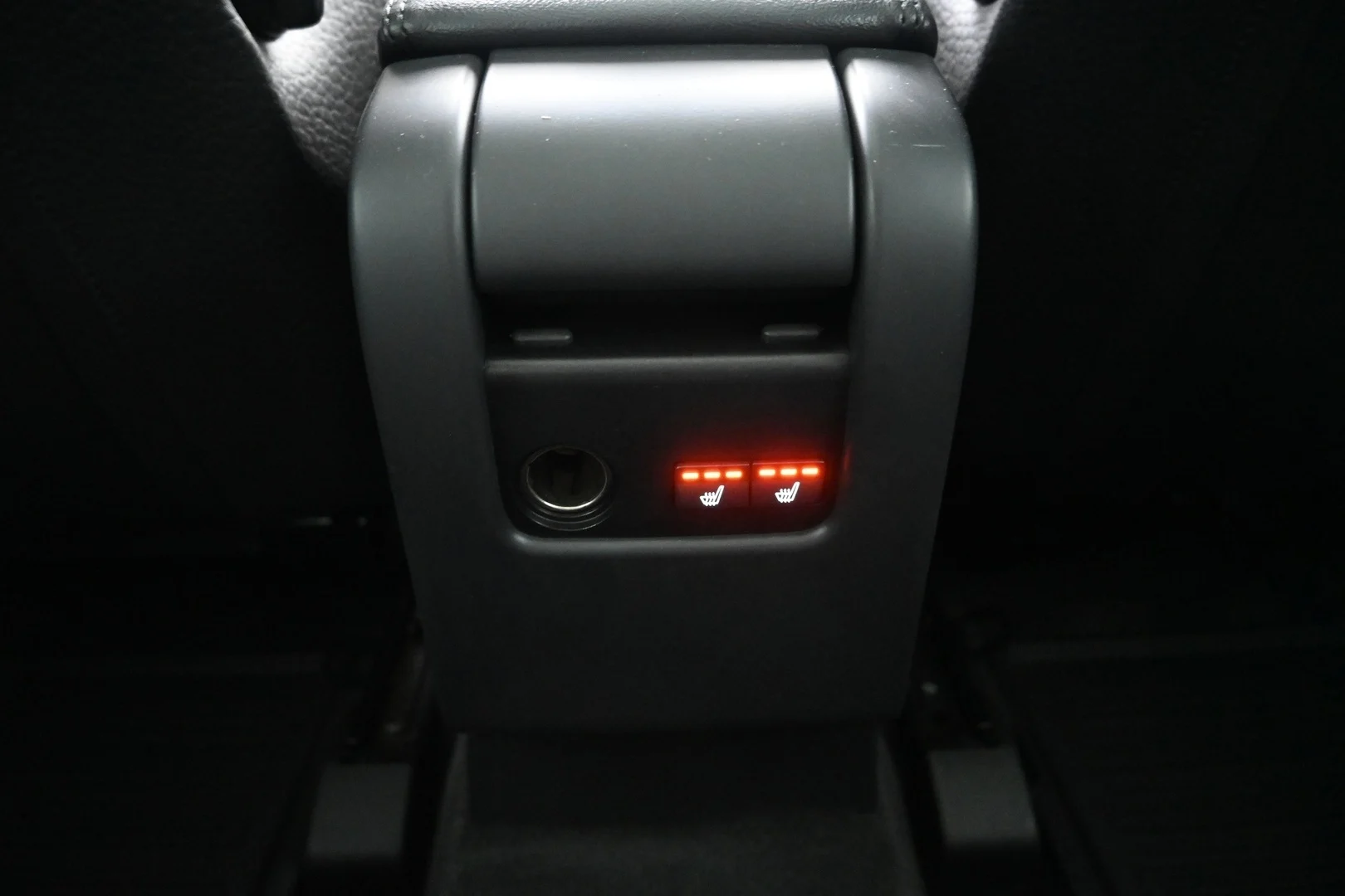 Car Image - 4GeYXSsRLEbxpOVdmxFFit
