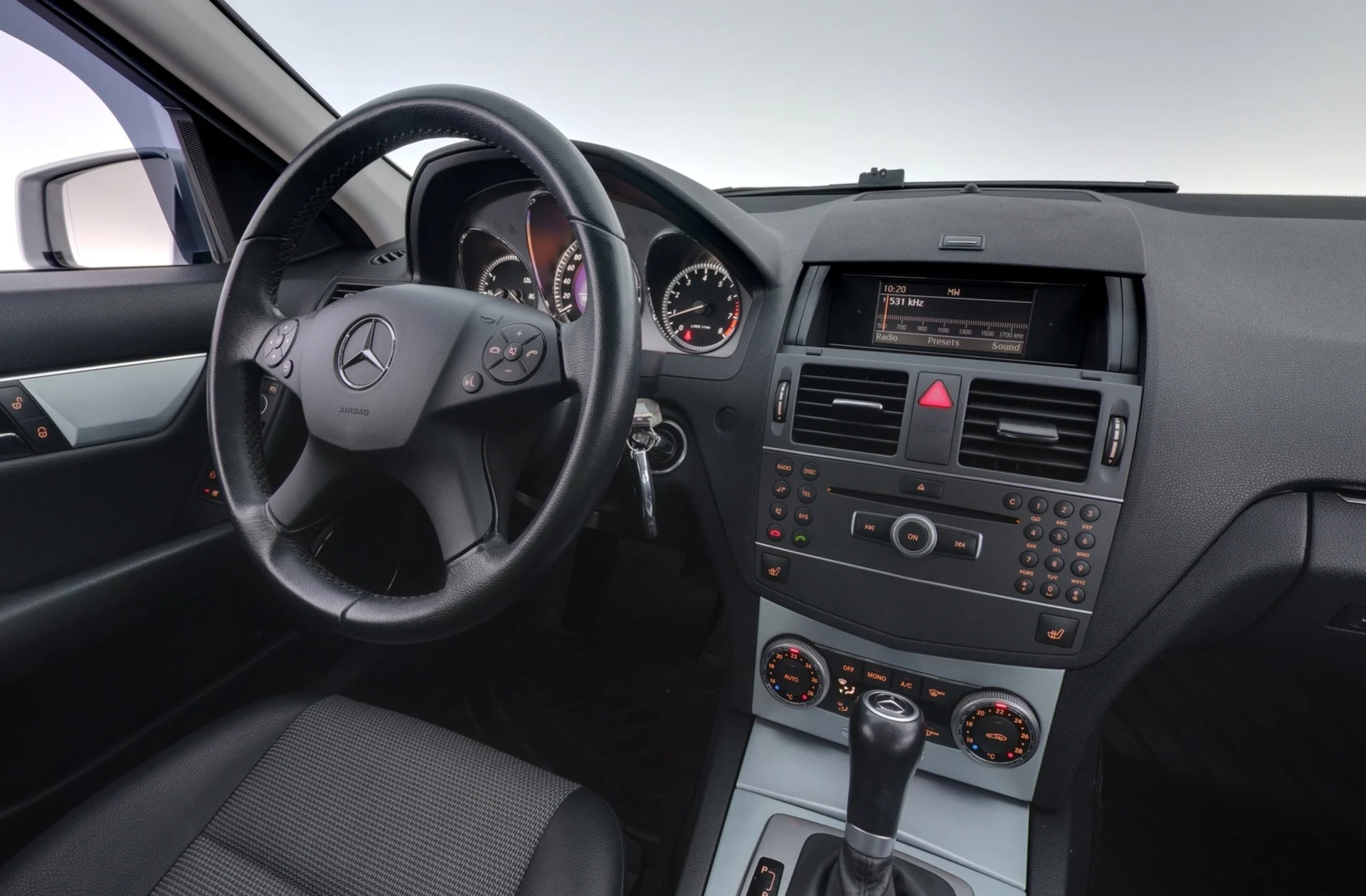 Car Image - SMsHdqU7bju599gQTtjmp