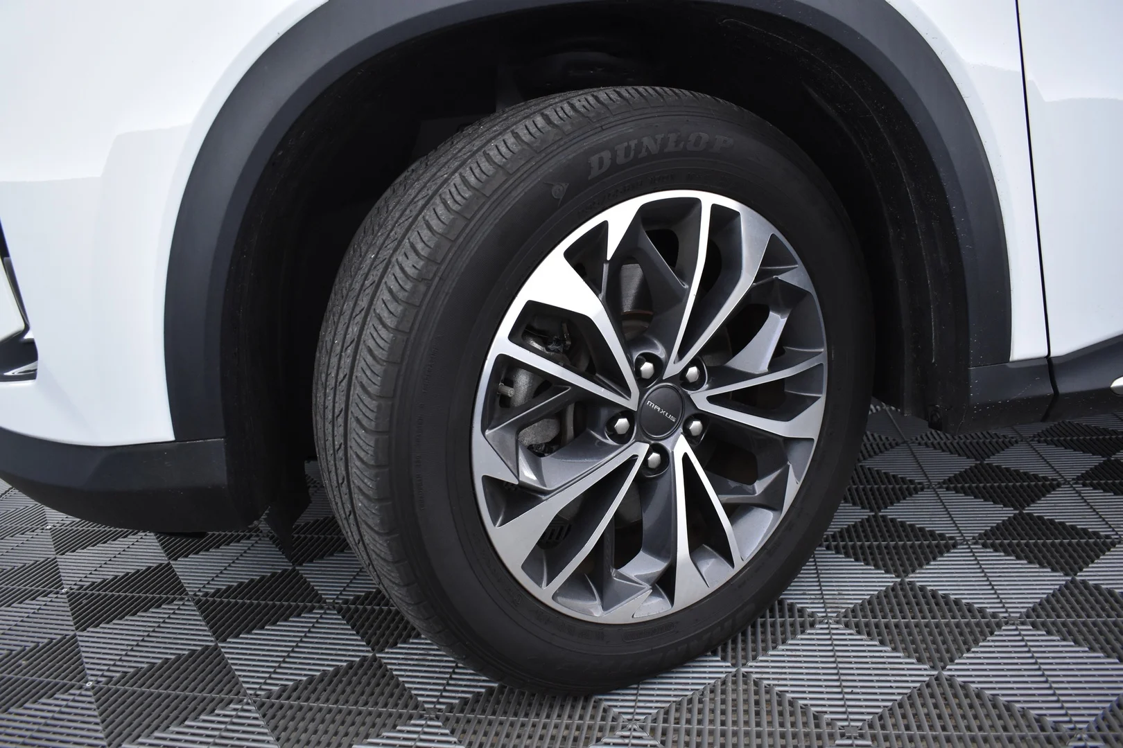 Car Image - 3yd86lWDvUMukfBcKSP1D8