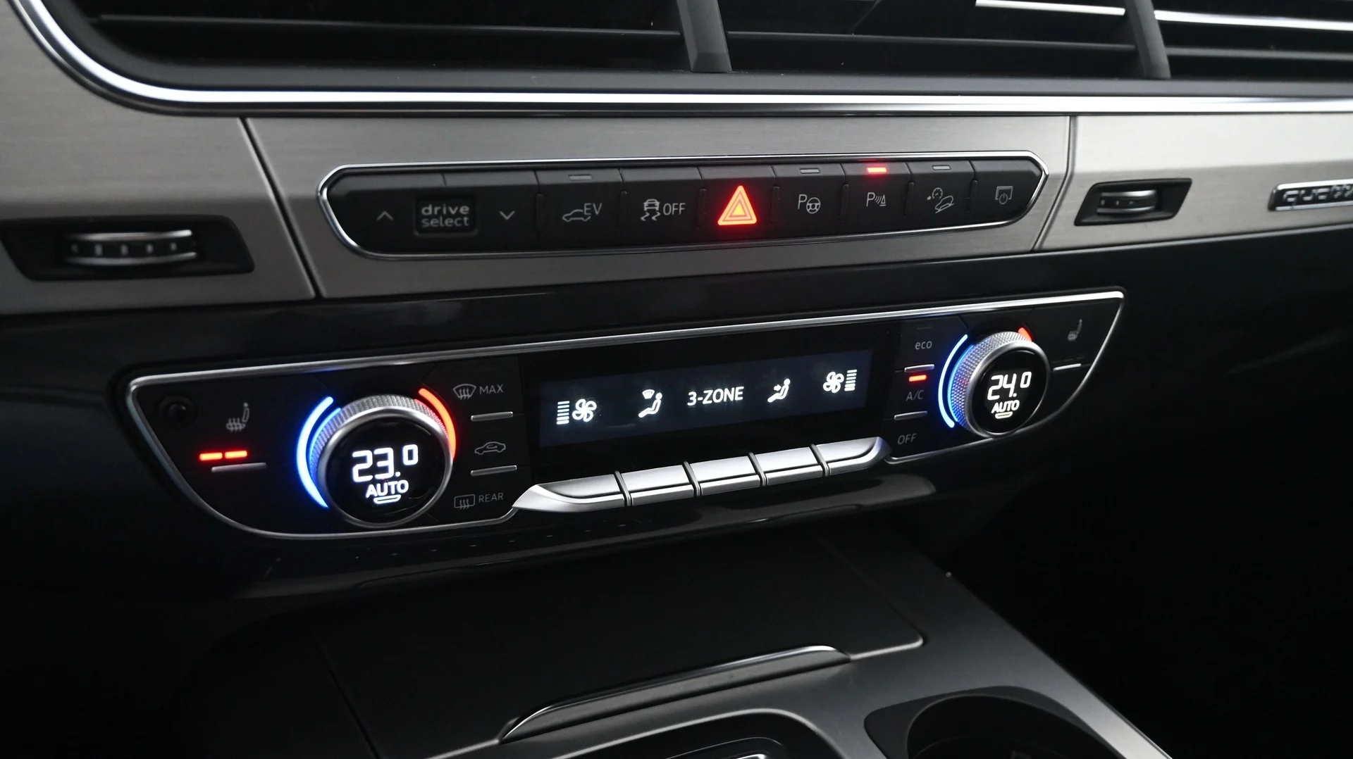 Car Image - 4Xk83Z99XhHfgFWPSx0F3Y