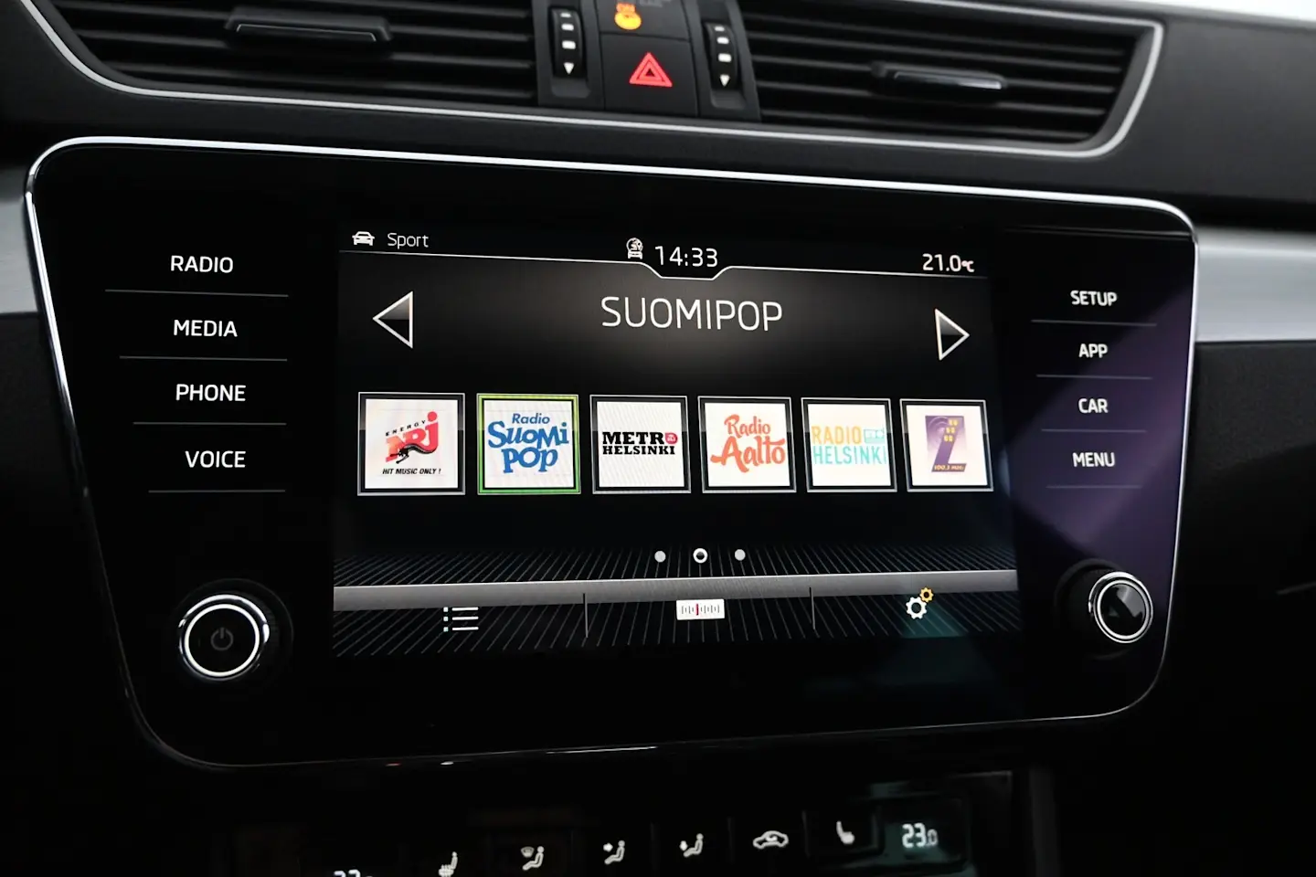 Car Image - 7Gl8gUIxWy4PEYteiOrI8B