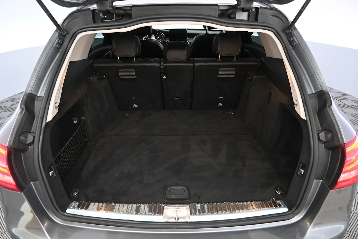 Car Image - 4wfb0NBcw5hYiir0A8eMgV