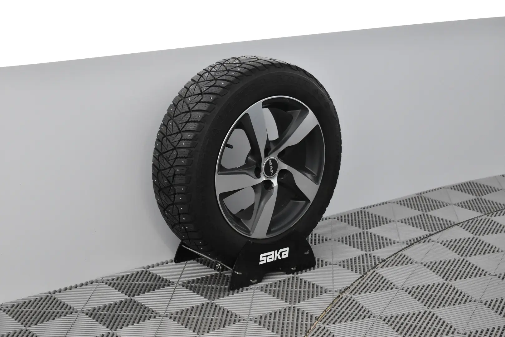 Car Image - 6swUg5RVtYa17G10GFml9b