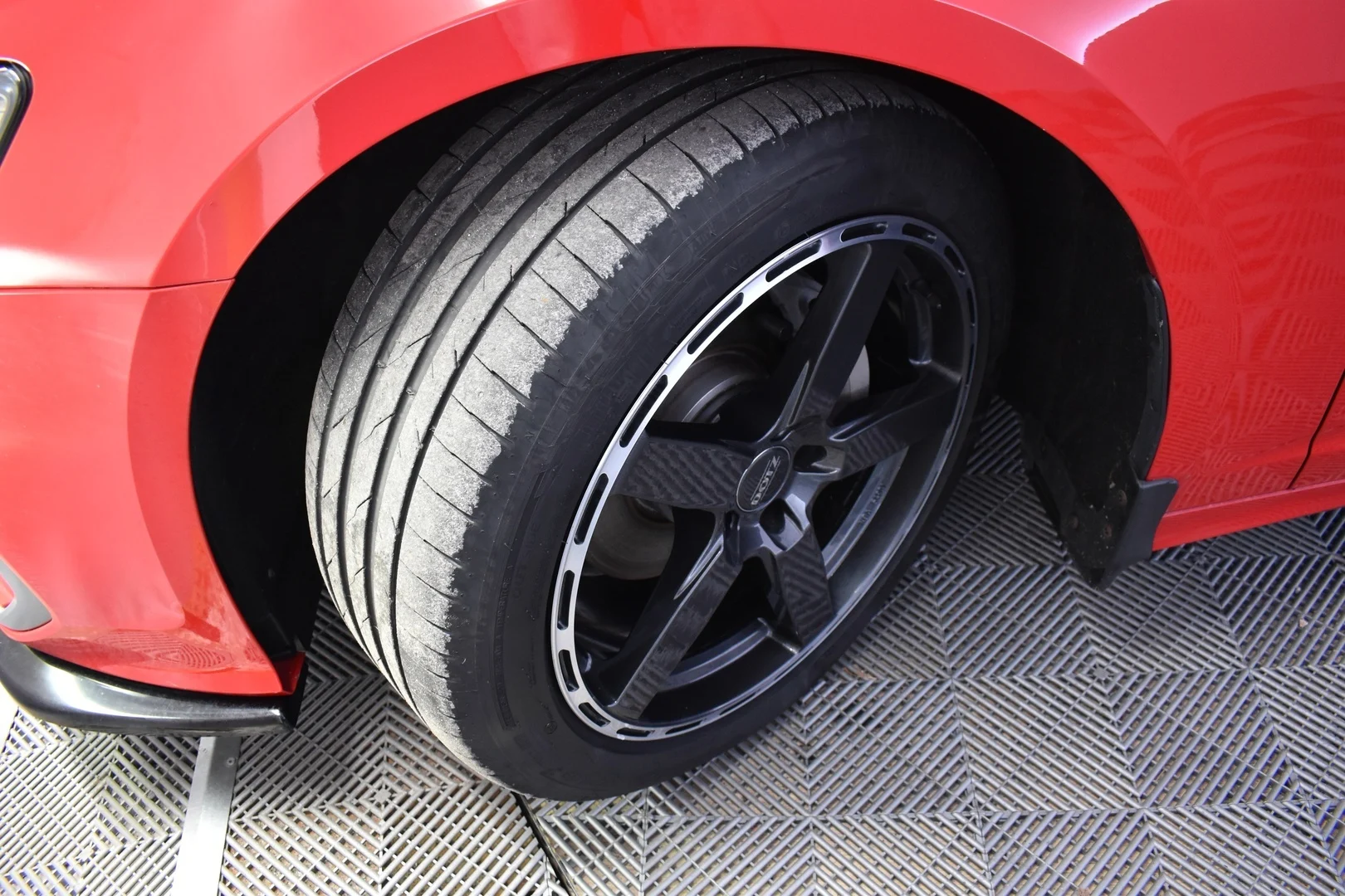 Car Image - 1xqlqFW0azBjox6nGkDAuC