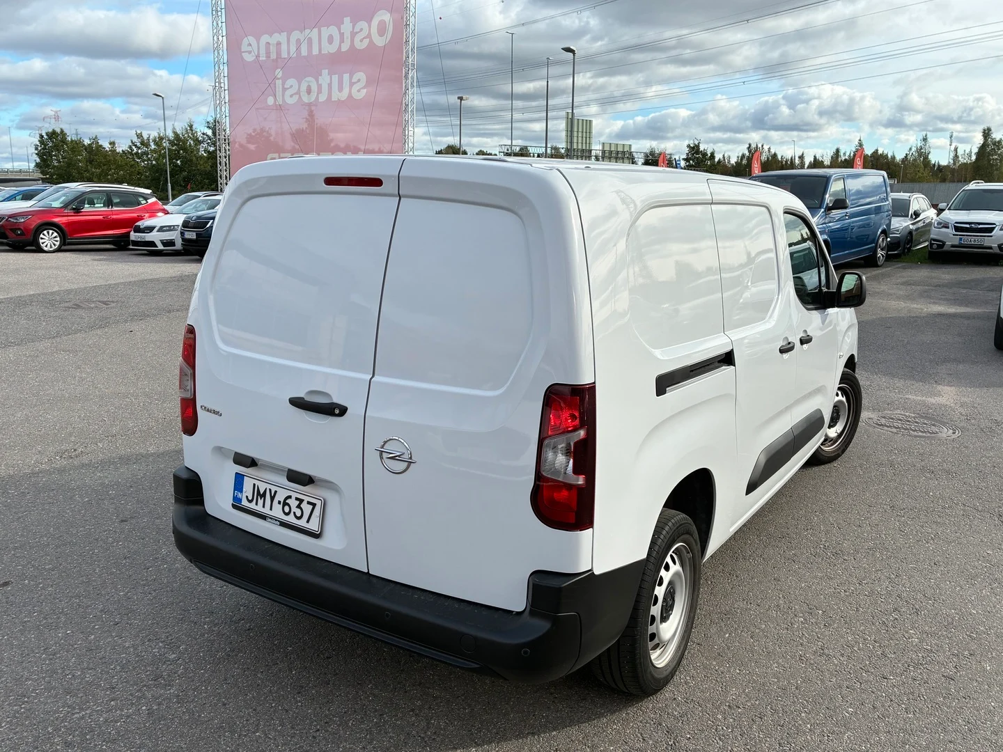 Car Image - 2DDqgXPwFOVuYty55vf4A3