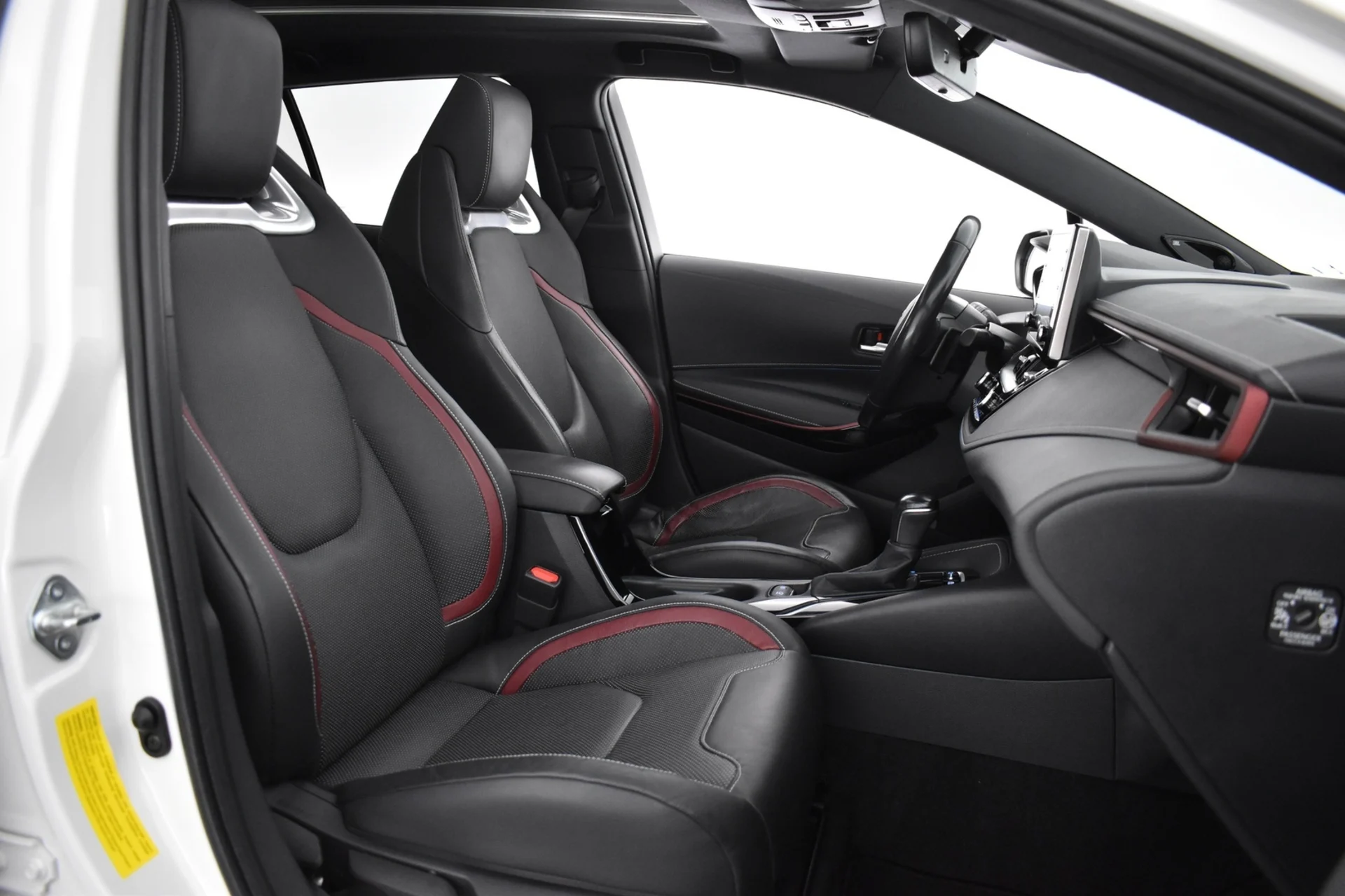 Car Image - 4LoDXjmryz5hBSBtWZL4MJ