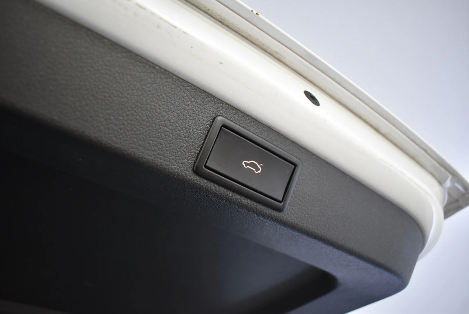 Car Image - 3BlLSeXv0OptoTgM7lNQMd