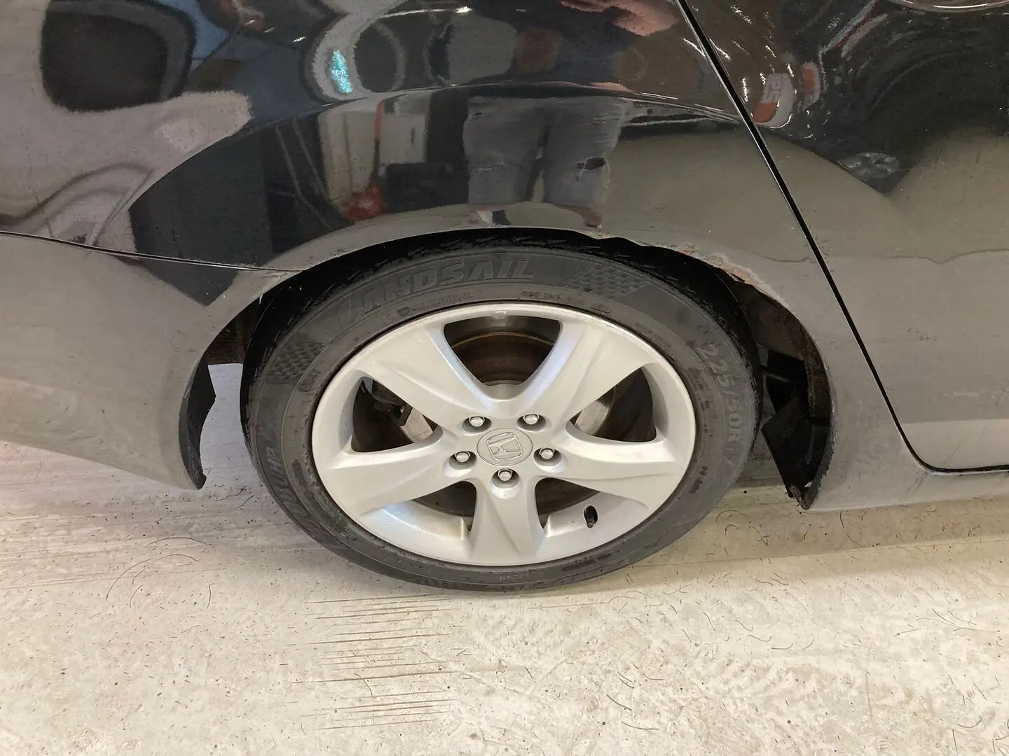 Car Image - 3AVPjGL5Y2rgipU4YsyaXO