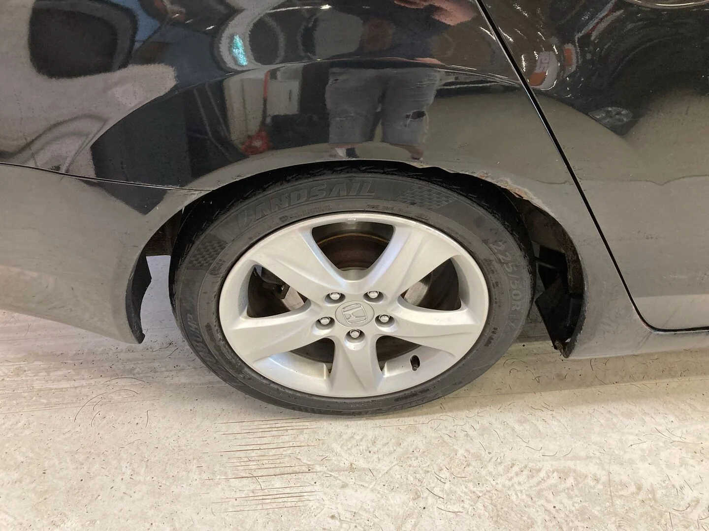 Car Image - 3AVPjGL5Y2rgipU4YsyaXO