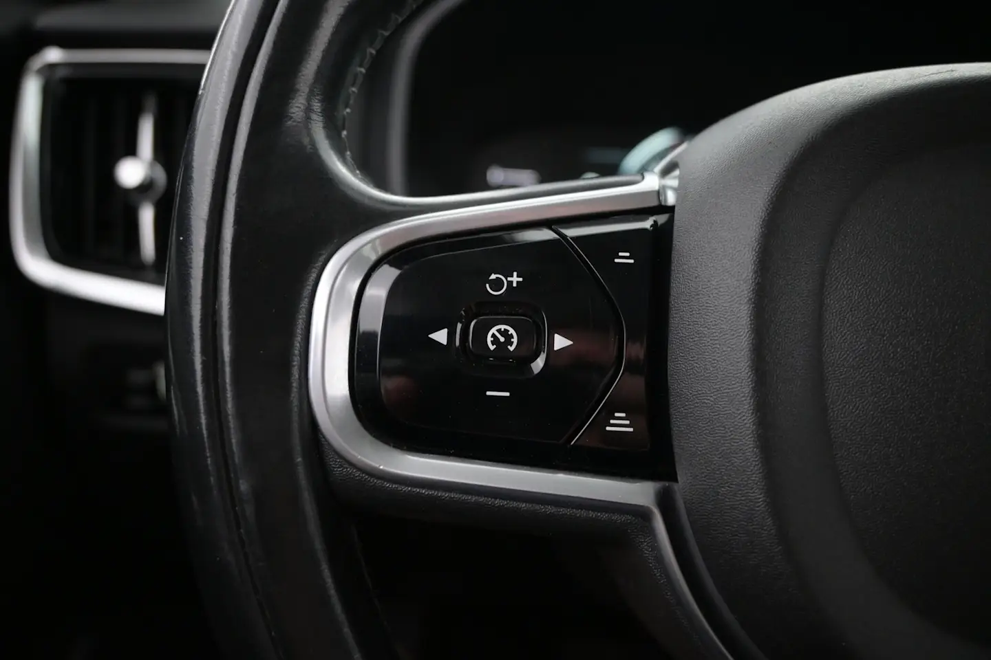 Car Image - 1hlE8u5iaUqLFLqhbYaqfu