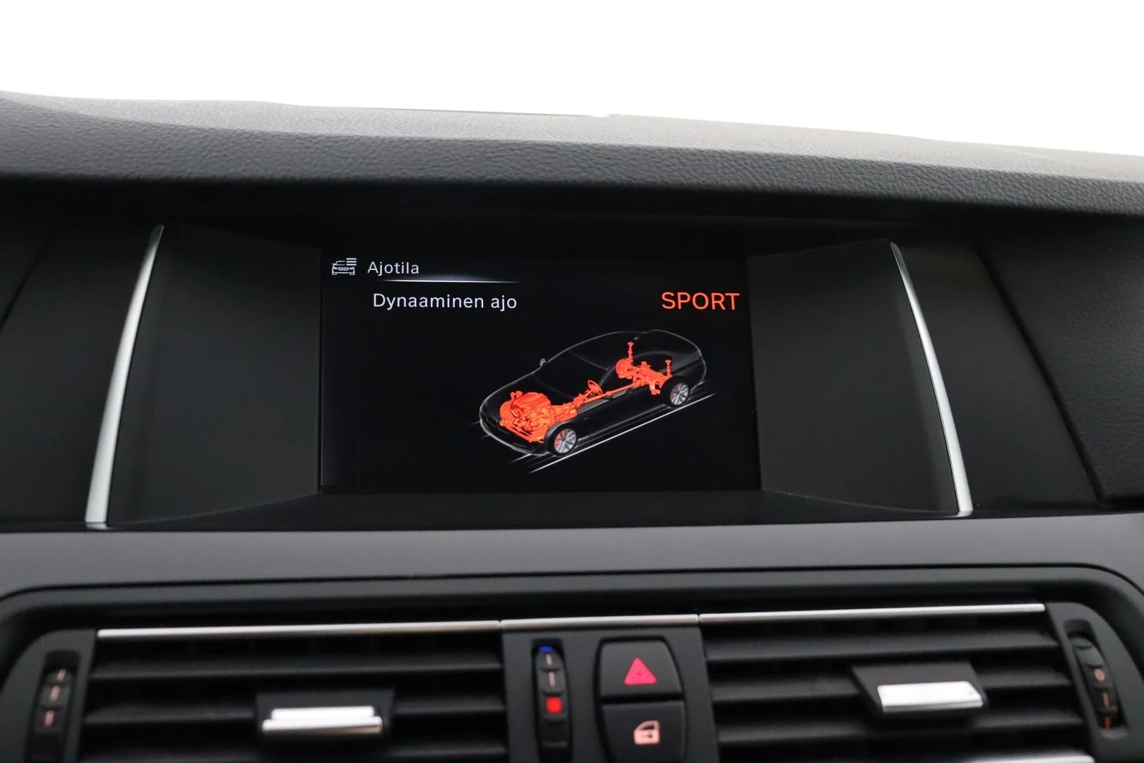 Car Image - 7LUTwJHigSJiHn3vPLKY35