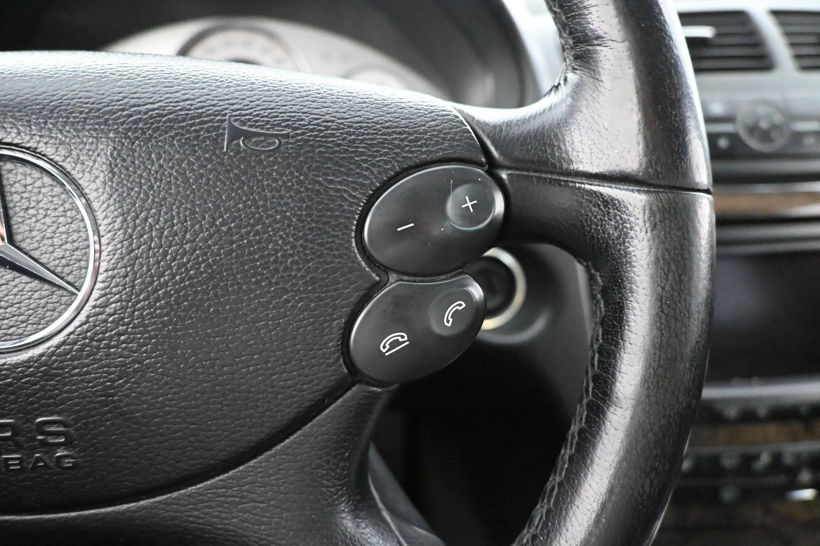 Car Image - RPkaorDMdKLXvdlAifTeB