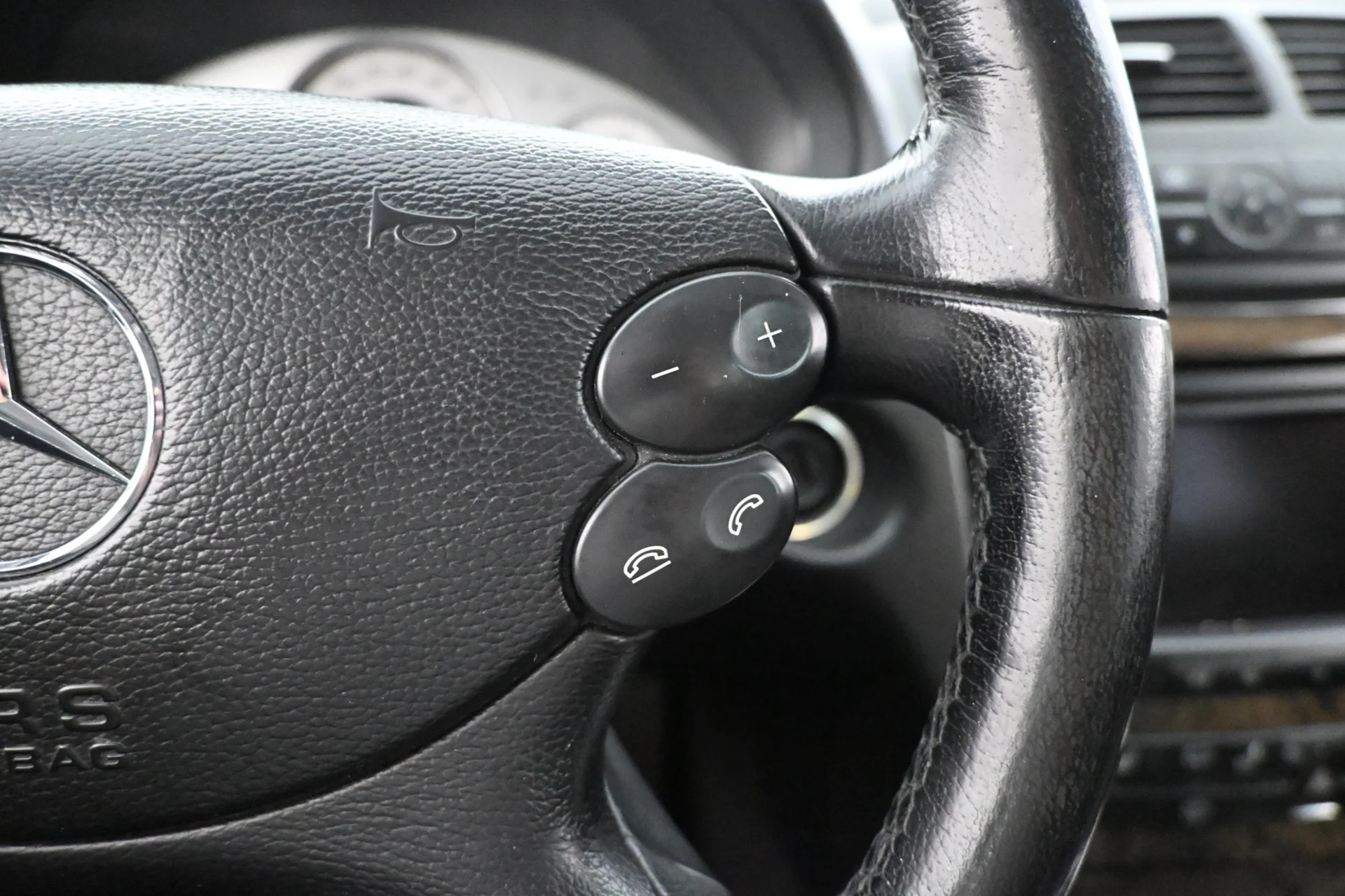 Car Image - RPkaorDMdKLXvdlAifTeB