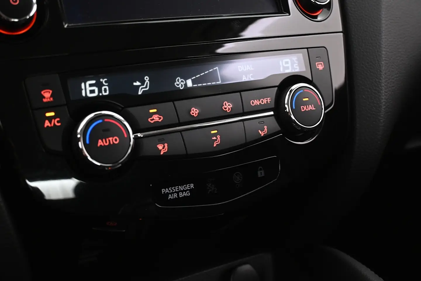 Car Image - 39rZvphQyw3cWbC1uHlK64