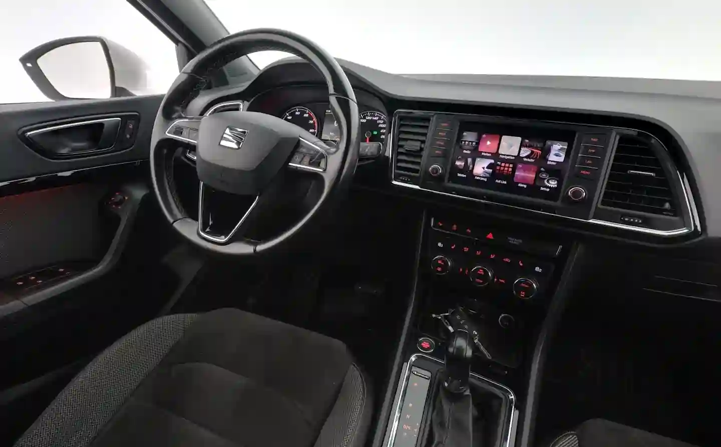 Car Image - 2b2TSoeHZ6GgCx4u3k4nSO