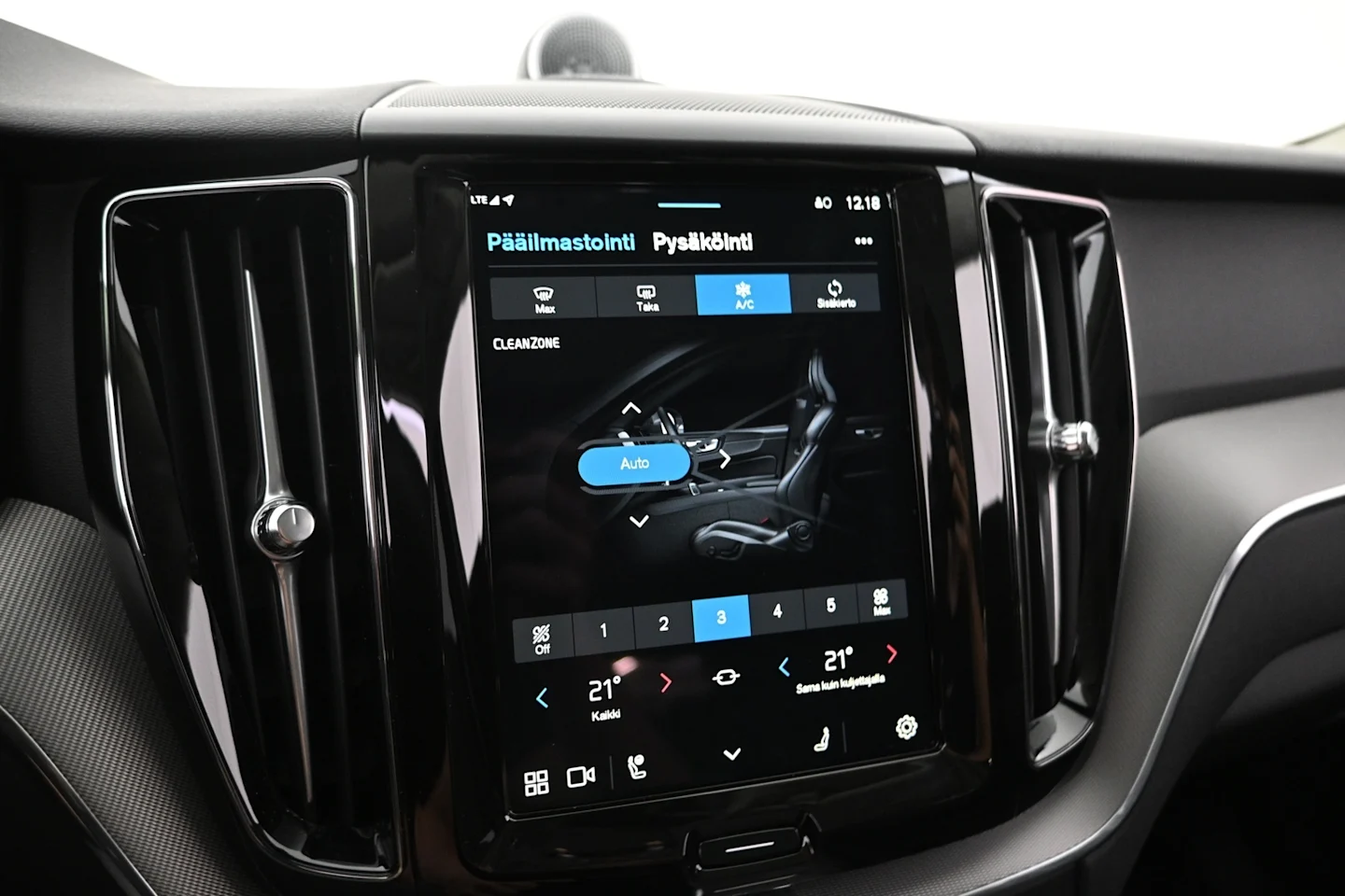 Car Image - 4XC9G88I8peorjOtkUw774