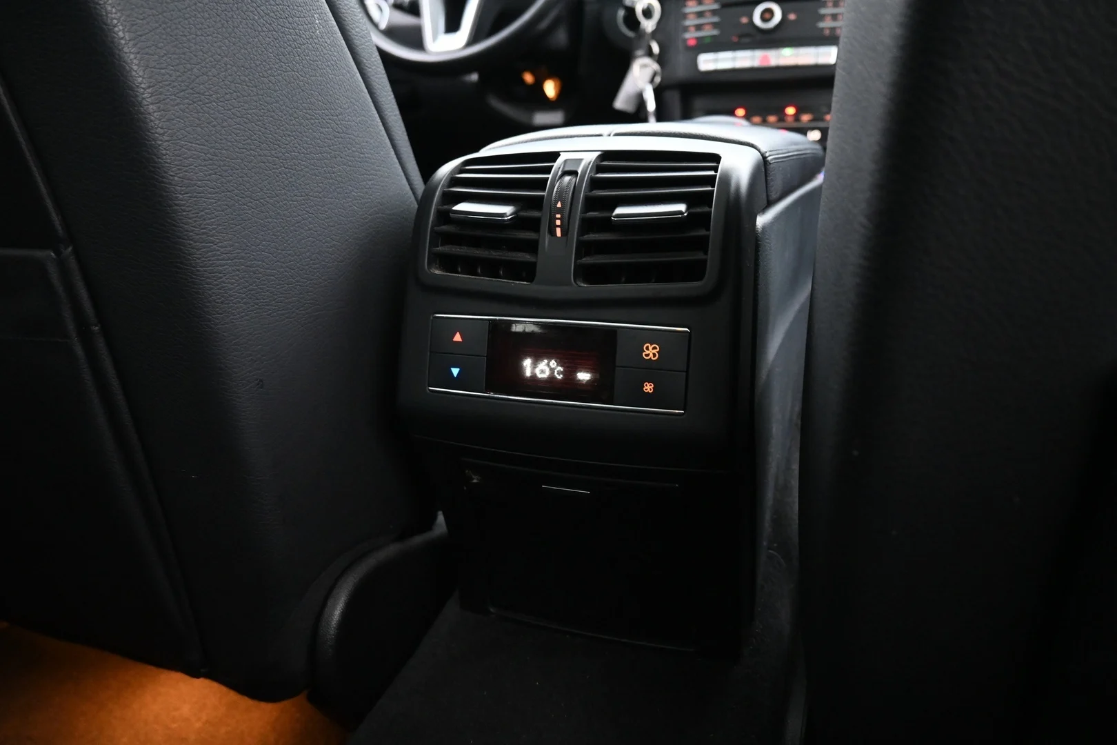 Car Image - 3VddRxYoErE5hZ0FpxZrZz