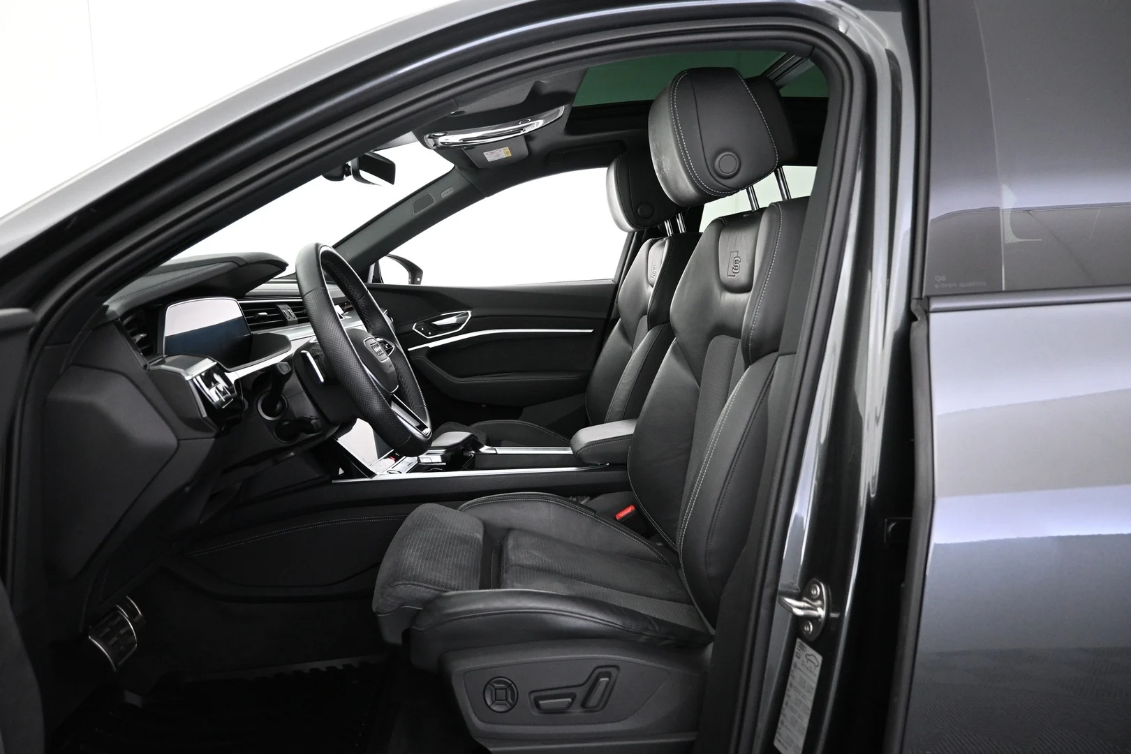 Car Image - 3qwtil7s01E5Mh2bJiHX4K