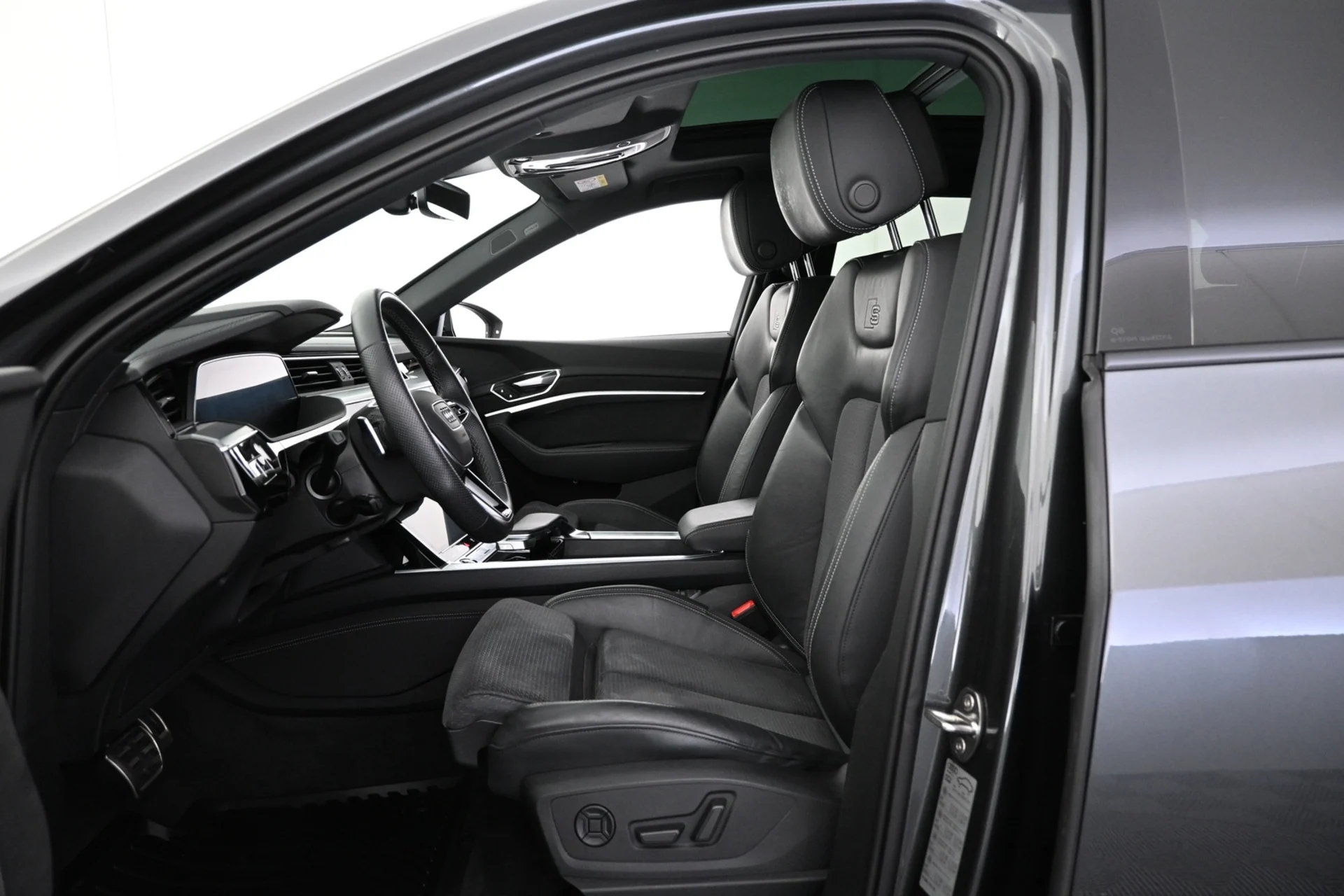 Car Image - 3qwtil7s01E5Mh2bJiHX4K