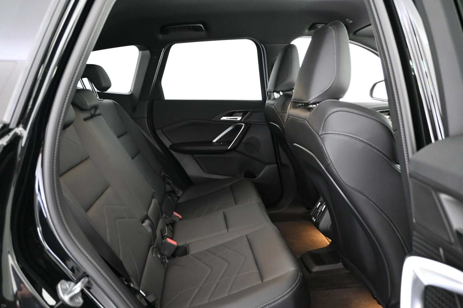 Car Image - 1vyn0kDGOQCxh86MjMuof2