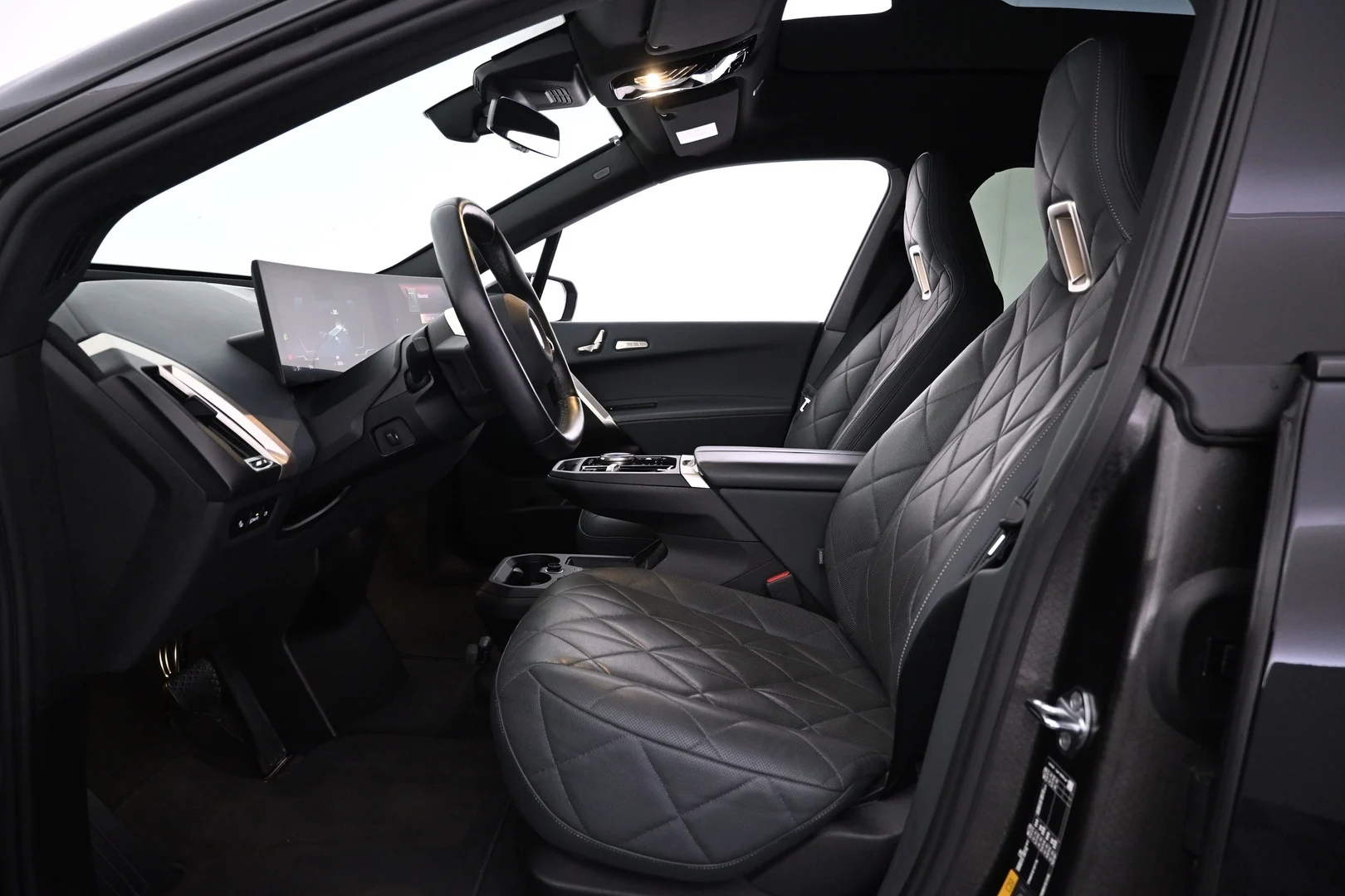 Car Image - 2TdevXpg7m1MVjigu7hBNi