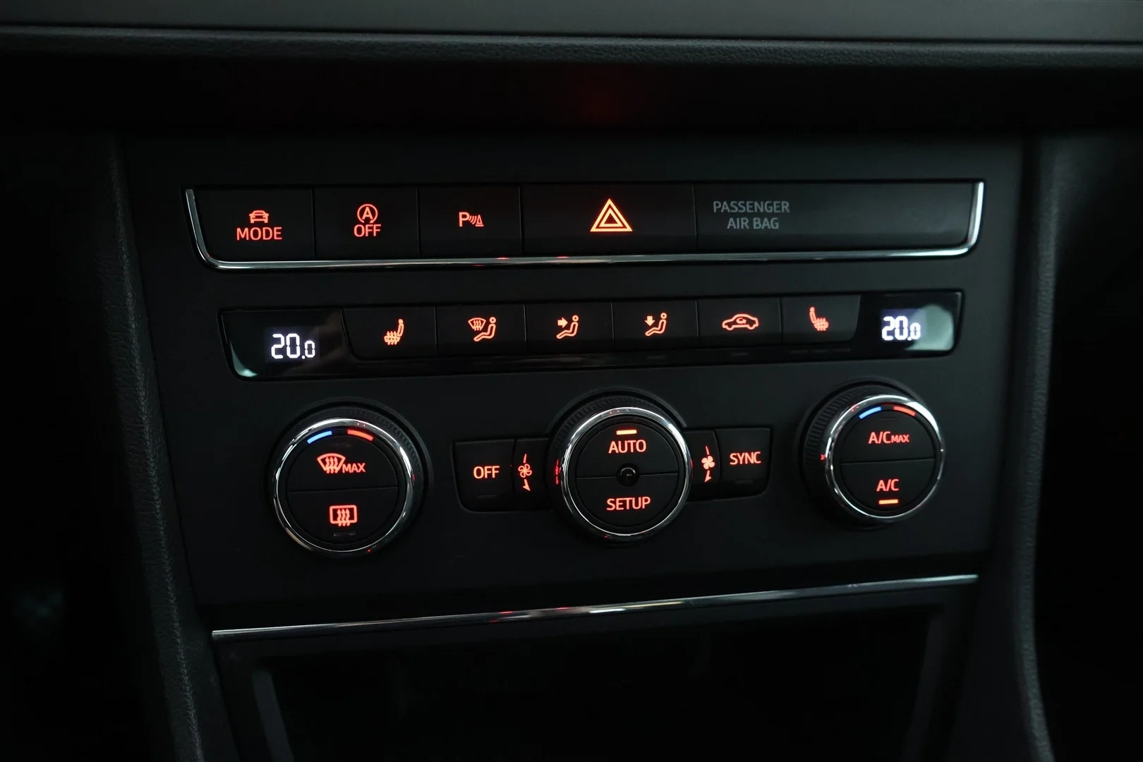 Car Image - 3JvRNM0f8IxuzcFXhfNFA1