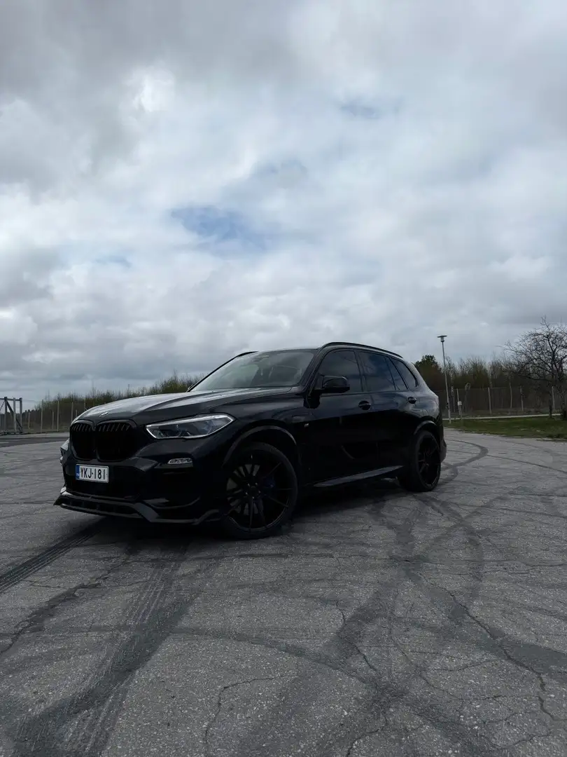 Car Image - 54YLfVL1rmbzw8b6nvBsD9
