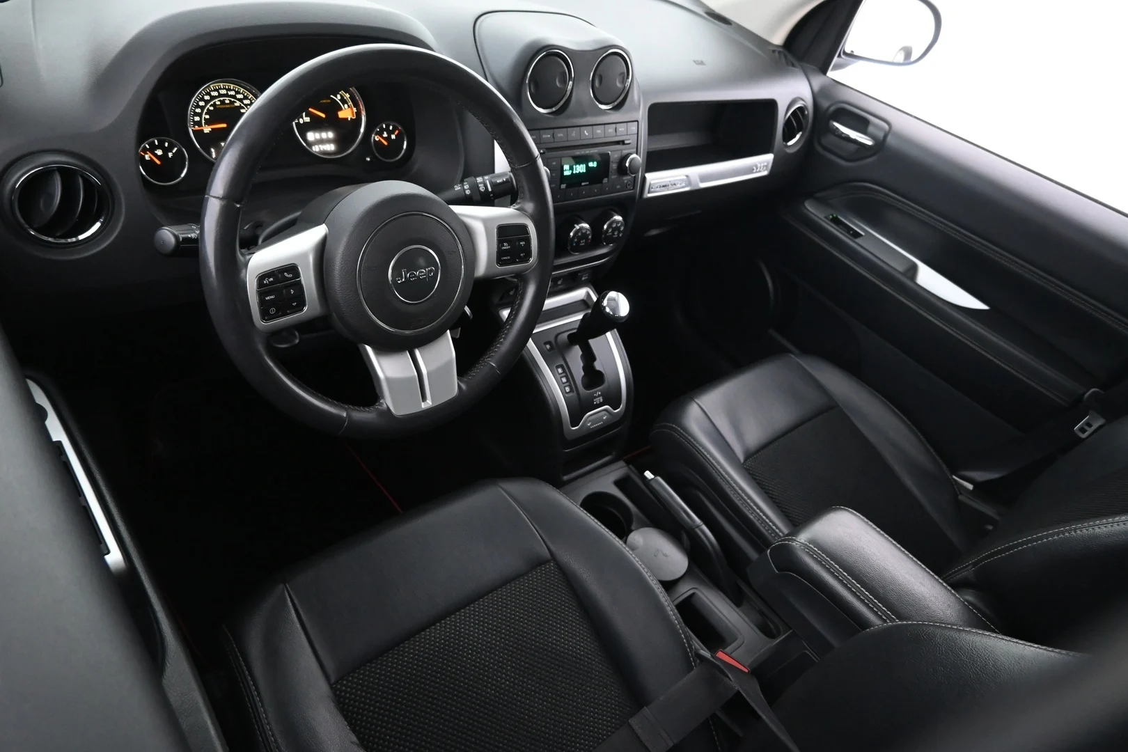 Car Image - 1VvOk8OLOMRMJ6pBkDxNLO