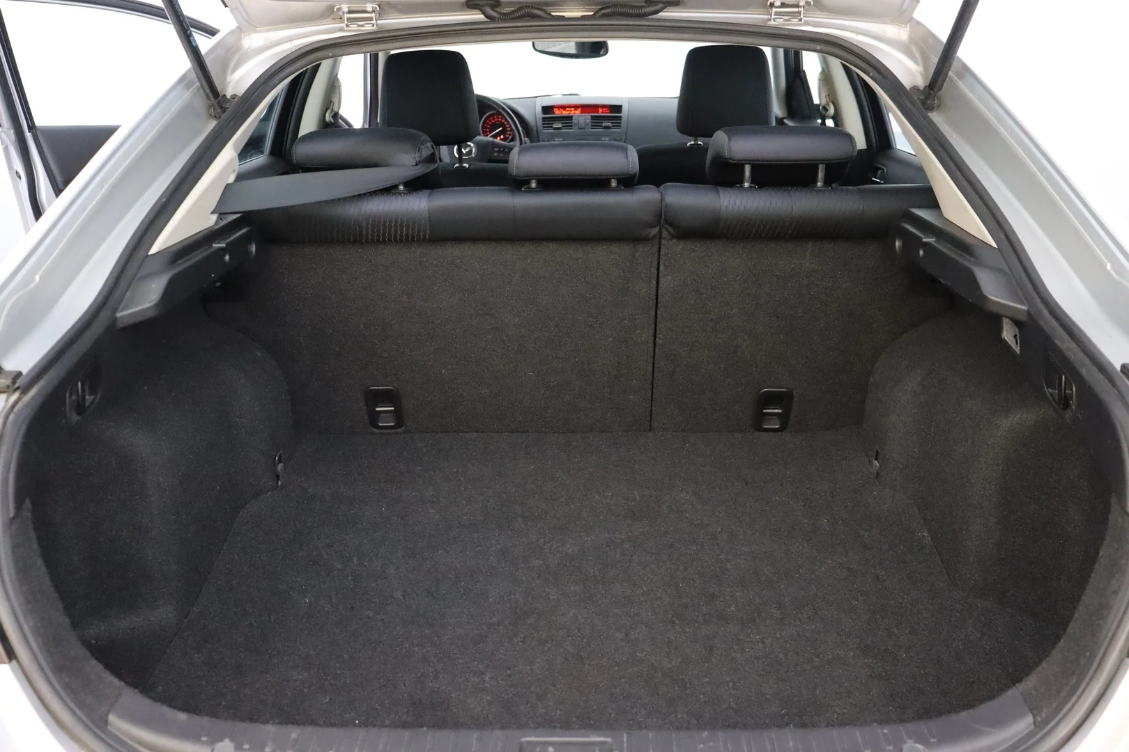 Car Image - 2PR89tnD9Ifop46yZSgsuf