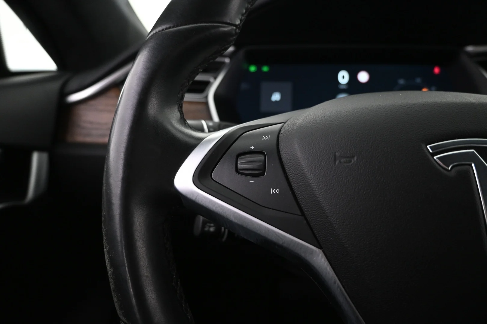 Car Image - 29f4RVg6wlP06ZmdjAbuqW