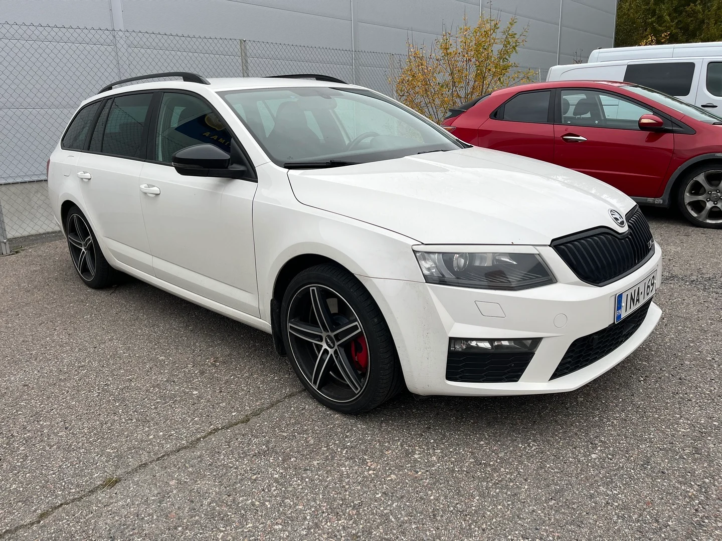 Car Image - 7J6eZp8Samvi4HtQXhOgcQ