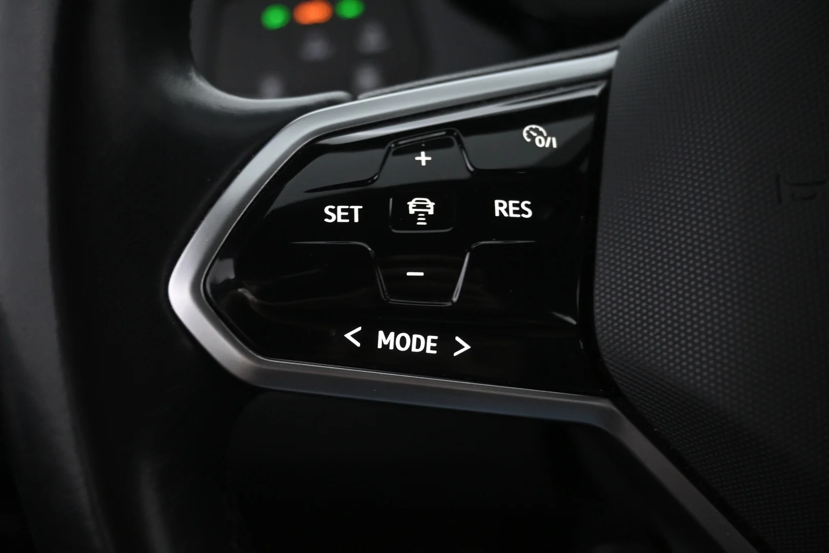 Car Image - 5cvXM6sDnzry77lnFlPORd