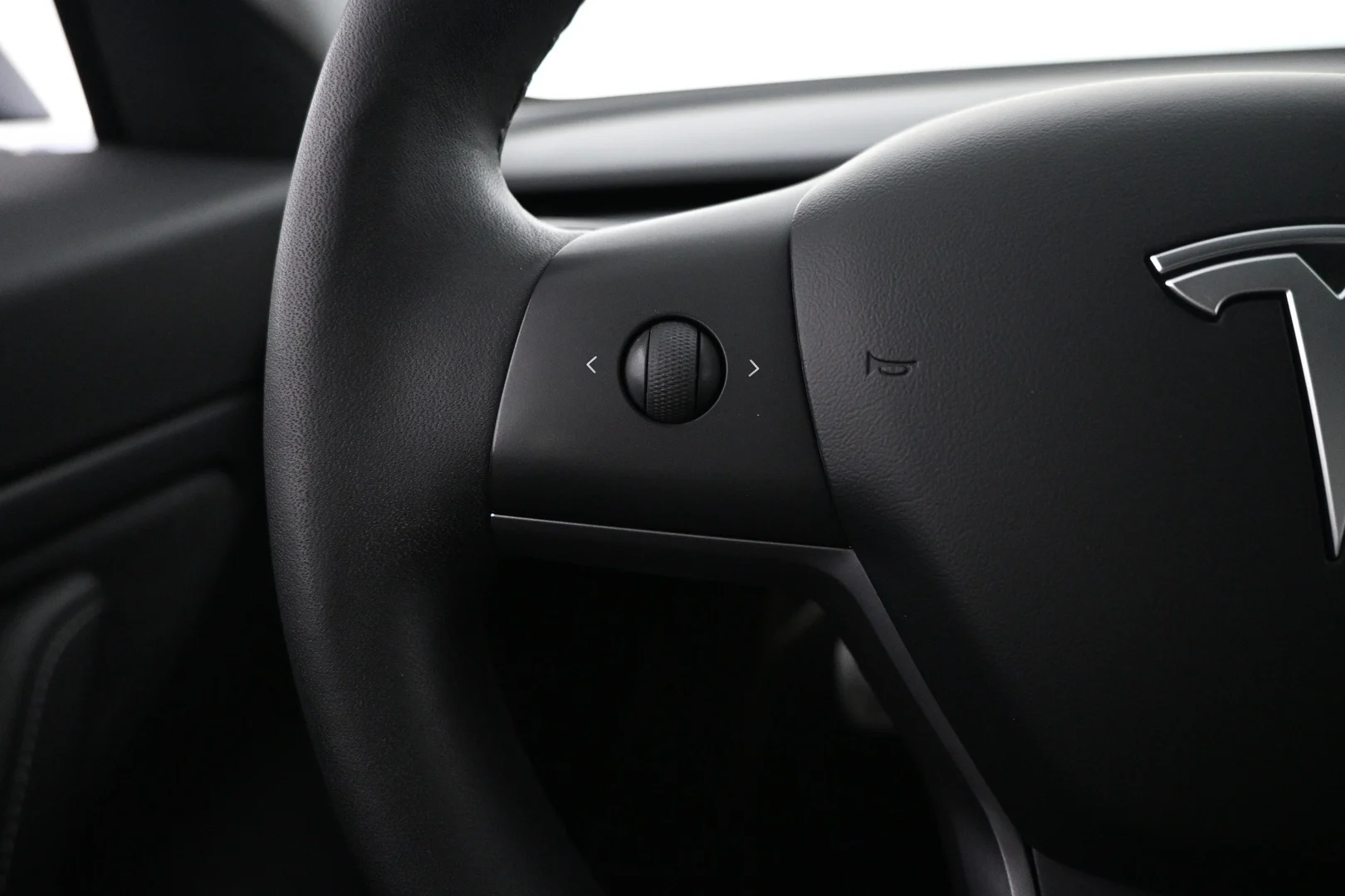 Car Image - uN0i1ok0n7mnRPCV8biTJ