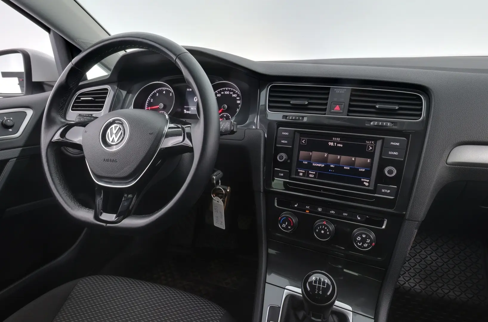 Car Image - 6mYDKD5XtfdO3aaplZ6YRO