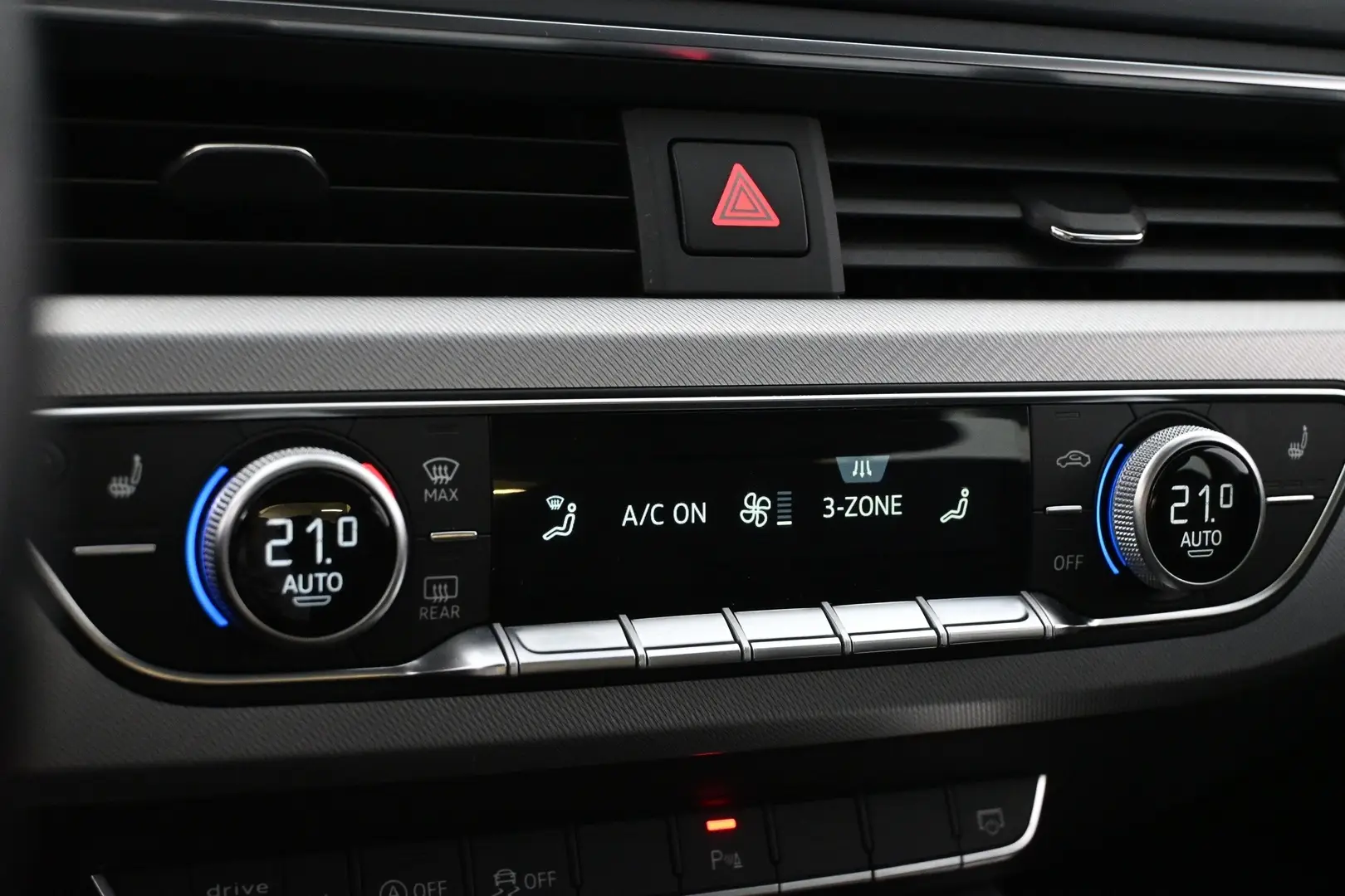 Car Image - 63aQjL39zCc7r7GE8A6l1b
