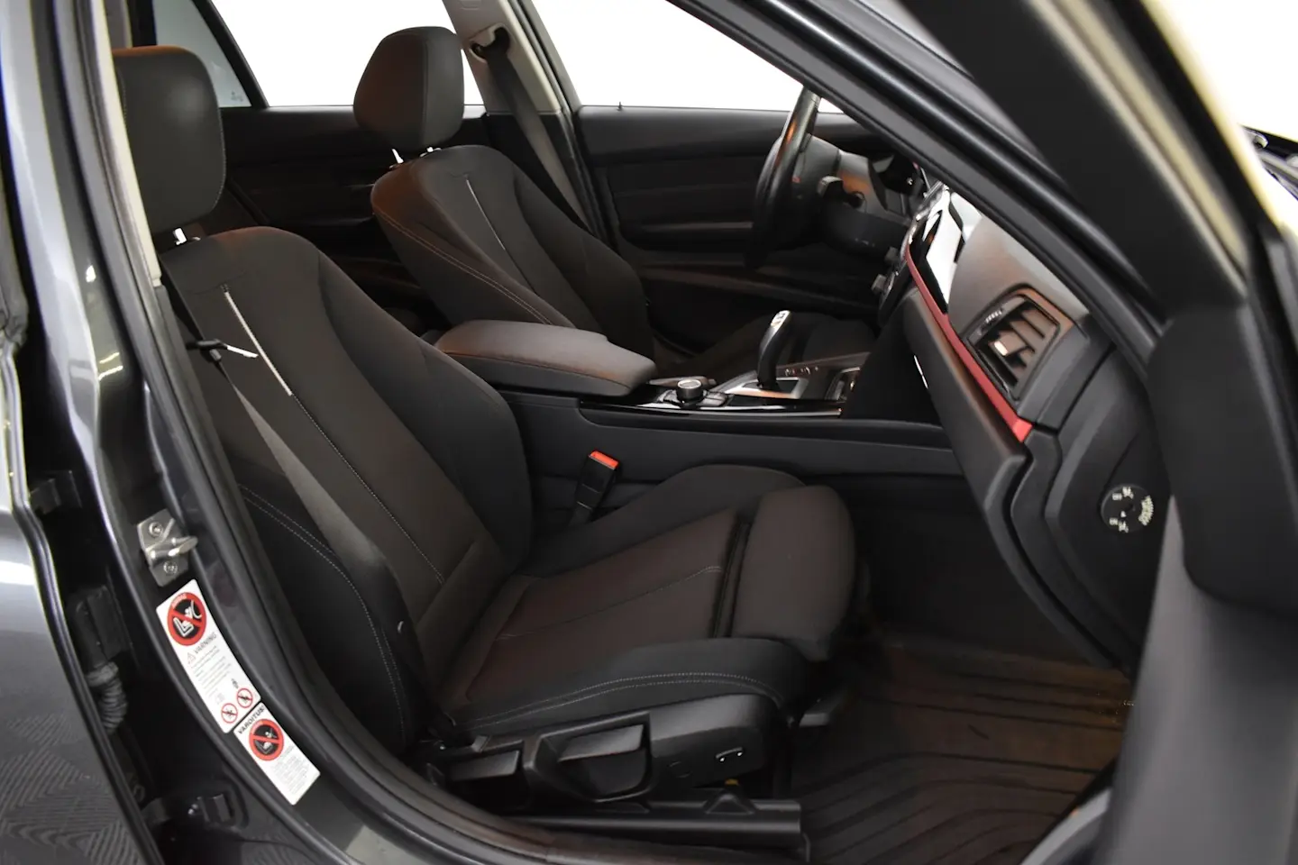 Car Image - 1TZF6r6CNJl91anDx86UsO