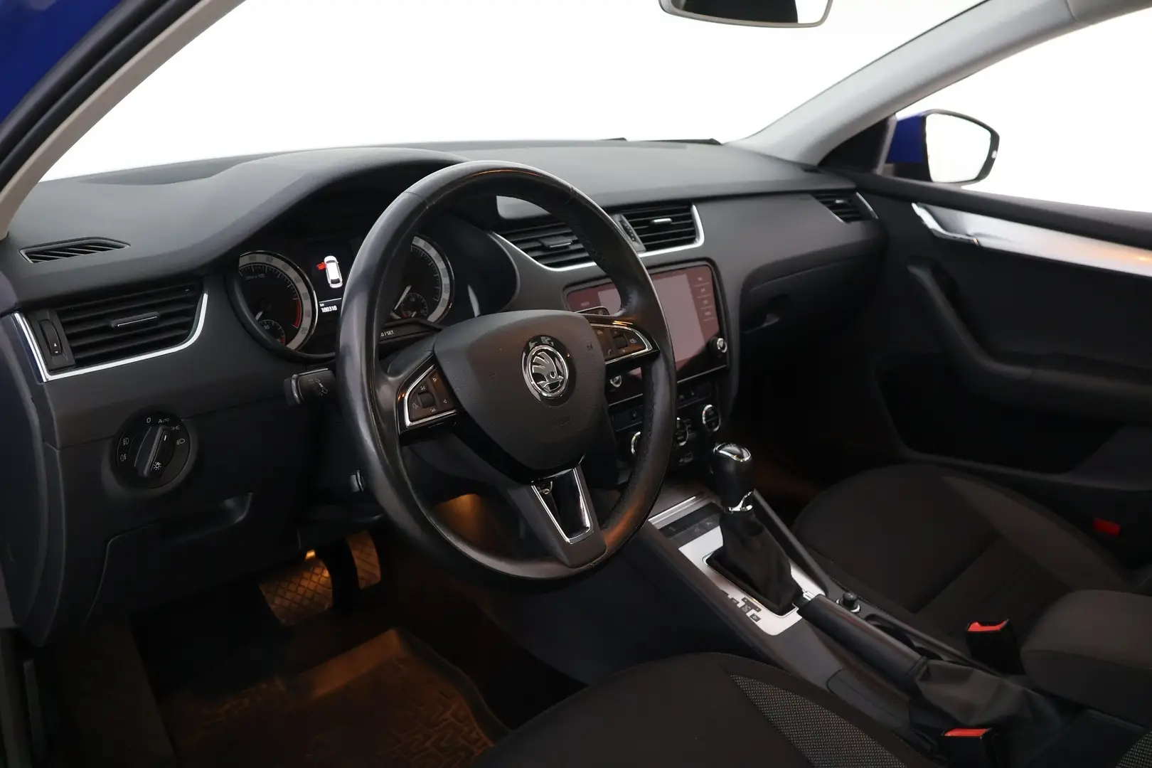 Car Image - 5dBLIZHo6QbP4jtaWq818E