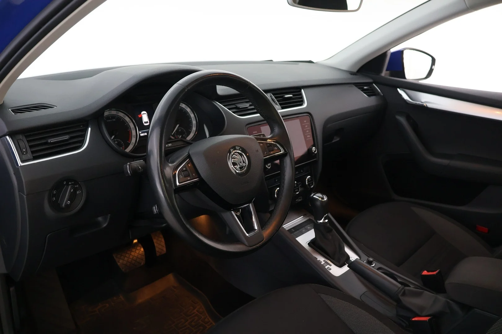 Car Image - 5dBLIZHo6QbP4jtaWq818E