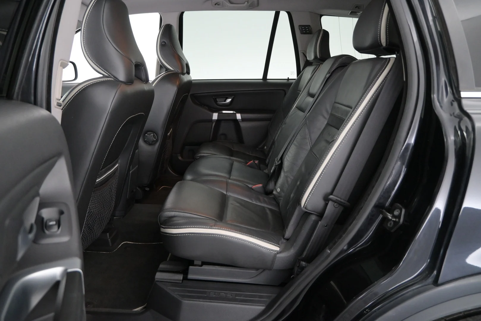 Car Image - 3cKmaQrdkvNbWYGWQN3mol