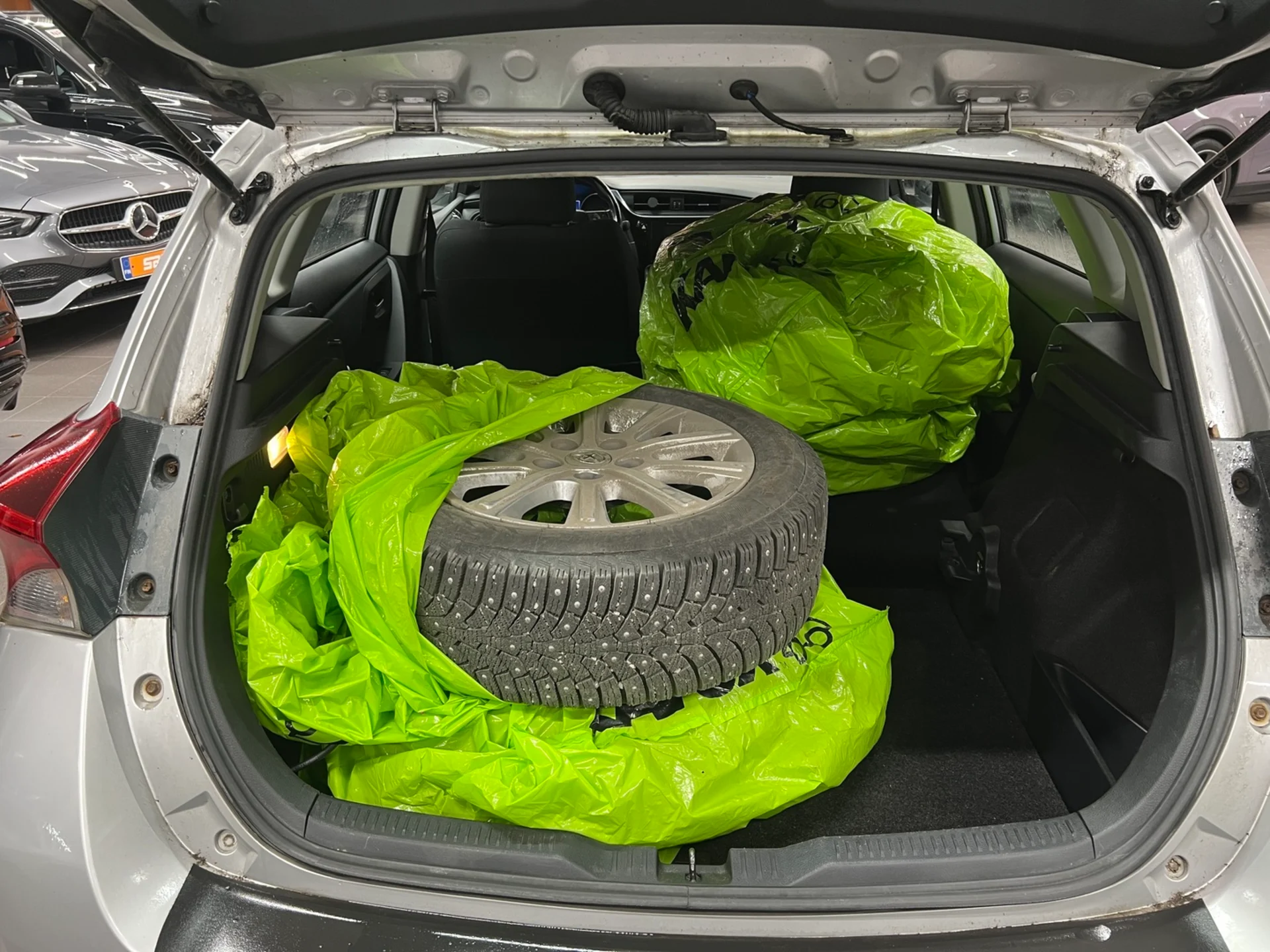 Car Image - 3jKRaFXWTunp8r8tdT7GTU