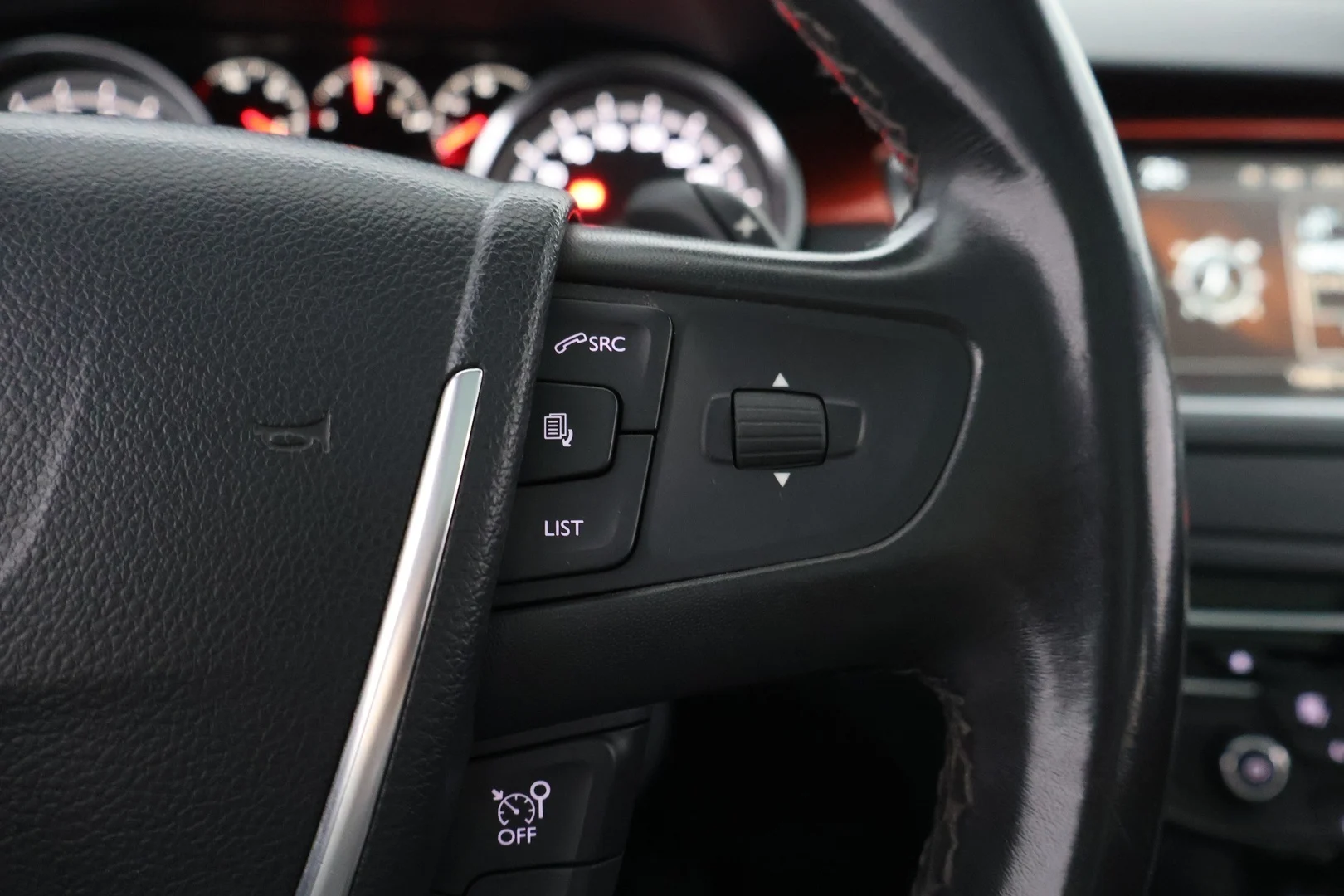 Car Image - 6wFLSK8PsRvrGyzjXXopZo