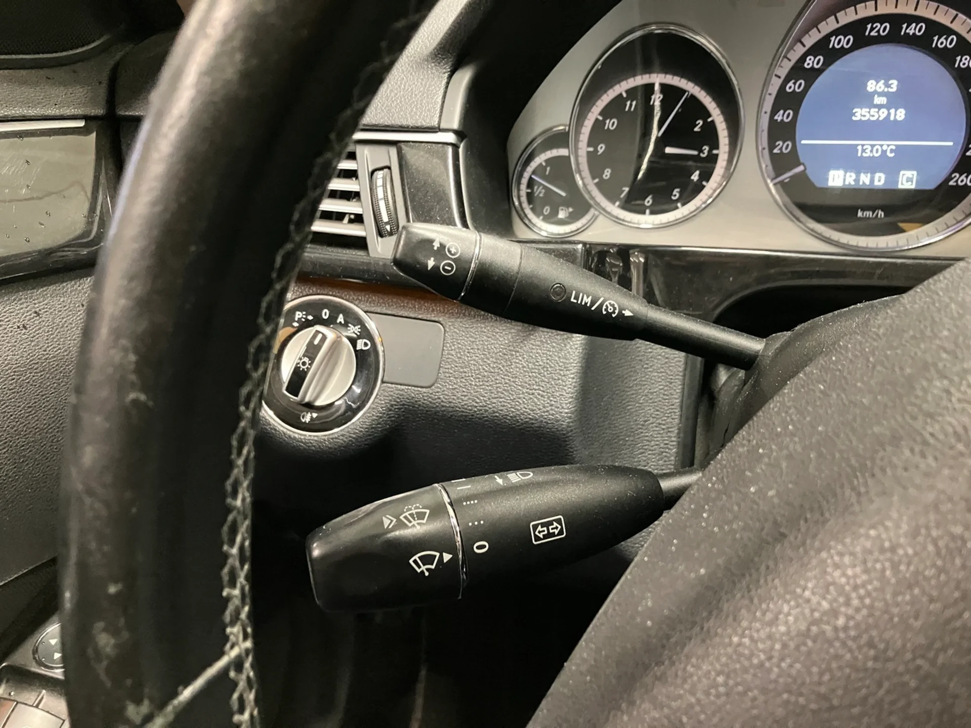 Car Image - 7HzHsvUdrRdj3unFbw5zCs