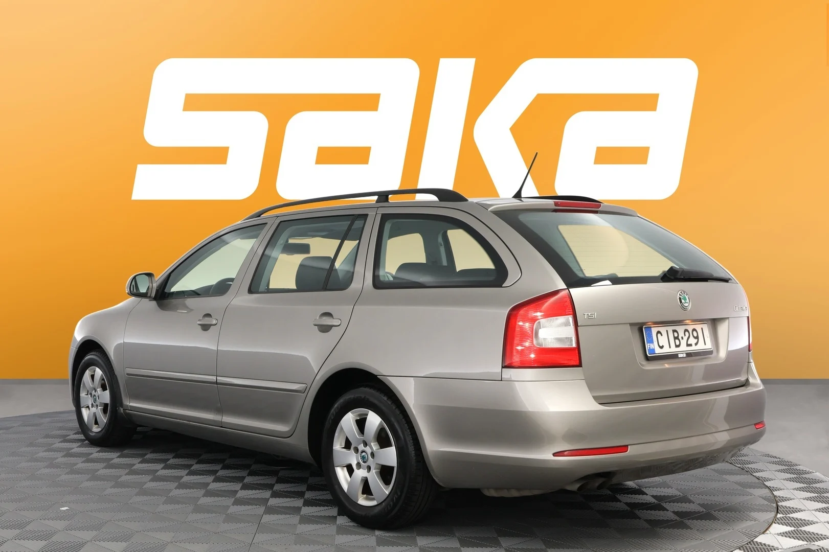 Car Image - 11ADJBluxRuiZcgCdOpdKH