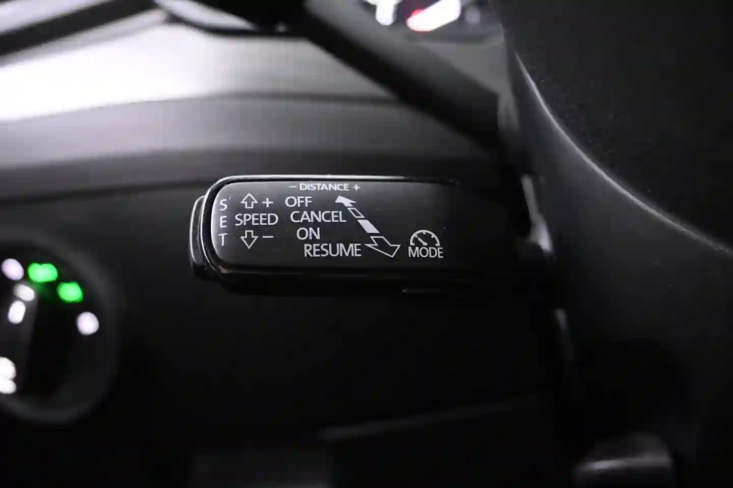 Car Image - 6ZrFRFYFGNBPKJ3rYwrZNL